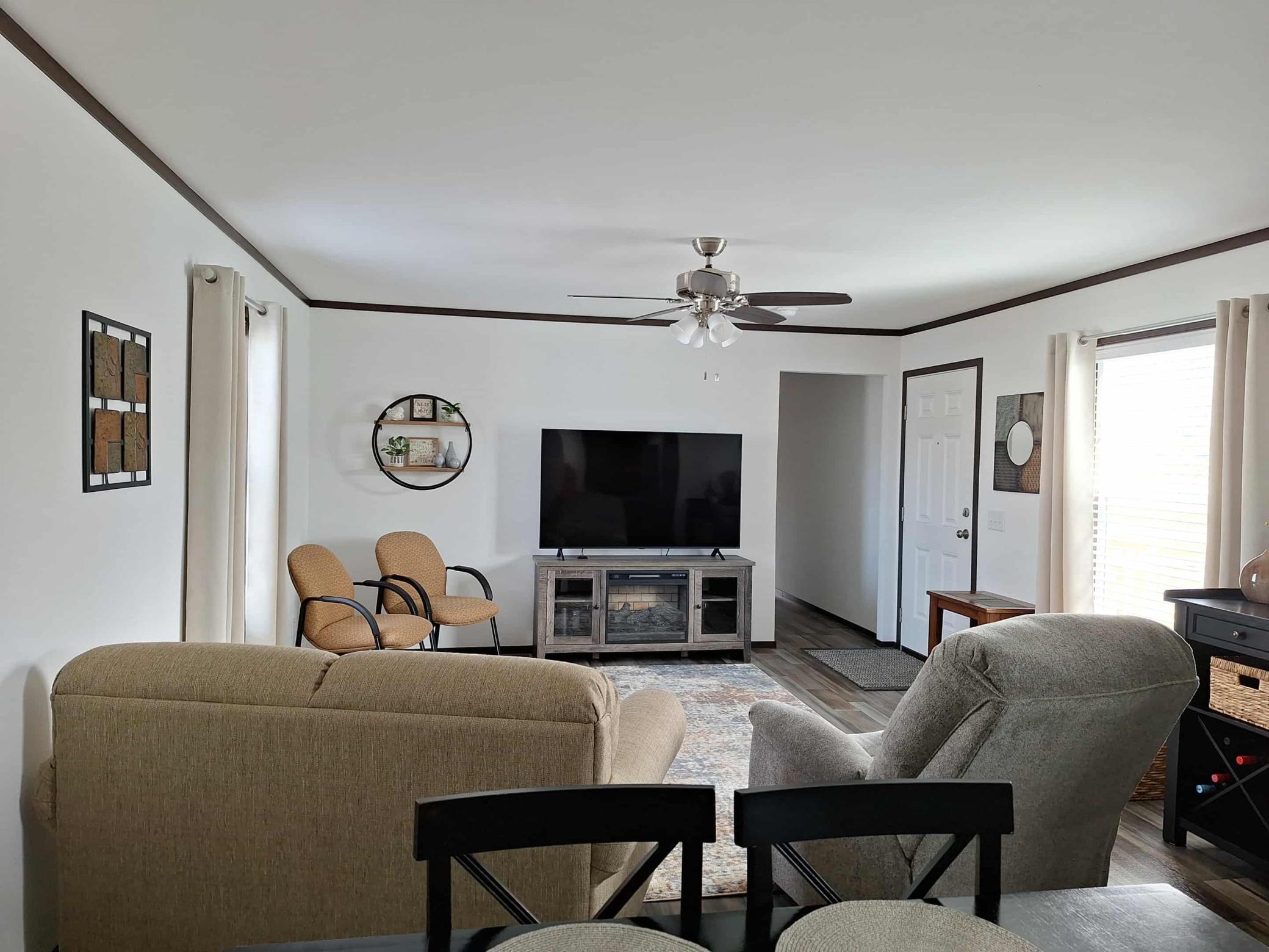 2024 single family home for sale at 215 N McKay Avenue, Unit 43 in Alexandria, MN — 3 bed, 2 bath (photo 10 of 25)