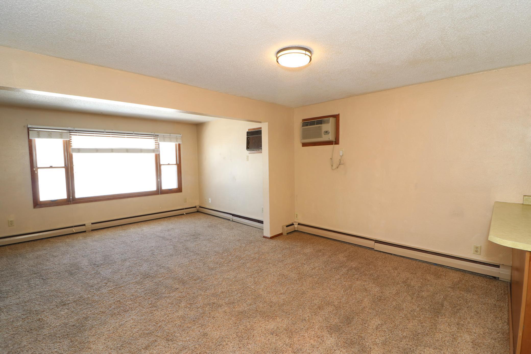 1900 home for sale at 609 3rd Street N in Fargo, ND — 4 bed, 4 bath (photo 28 of 40)