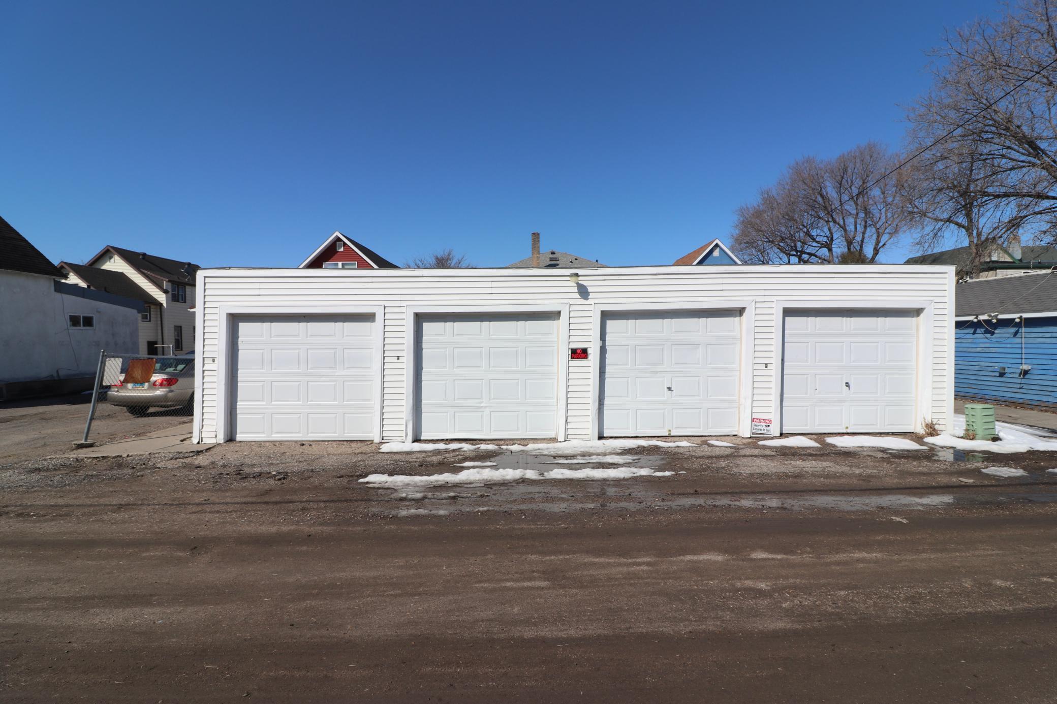1900 home for sale at 609 3rd Street N in Fargo, ND — 4 bed, 4 bath (photo 7 of 40)
