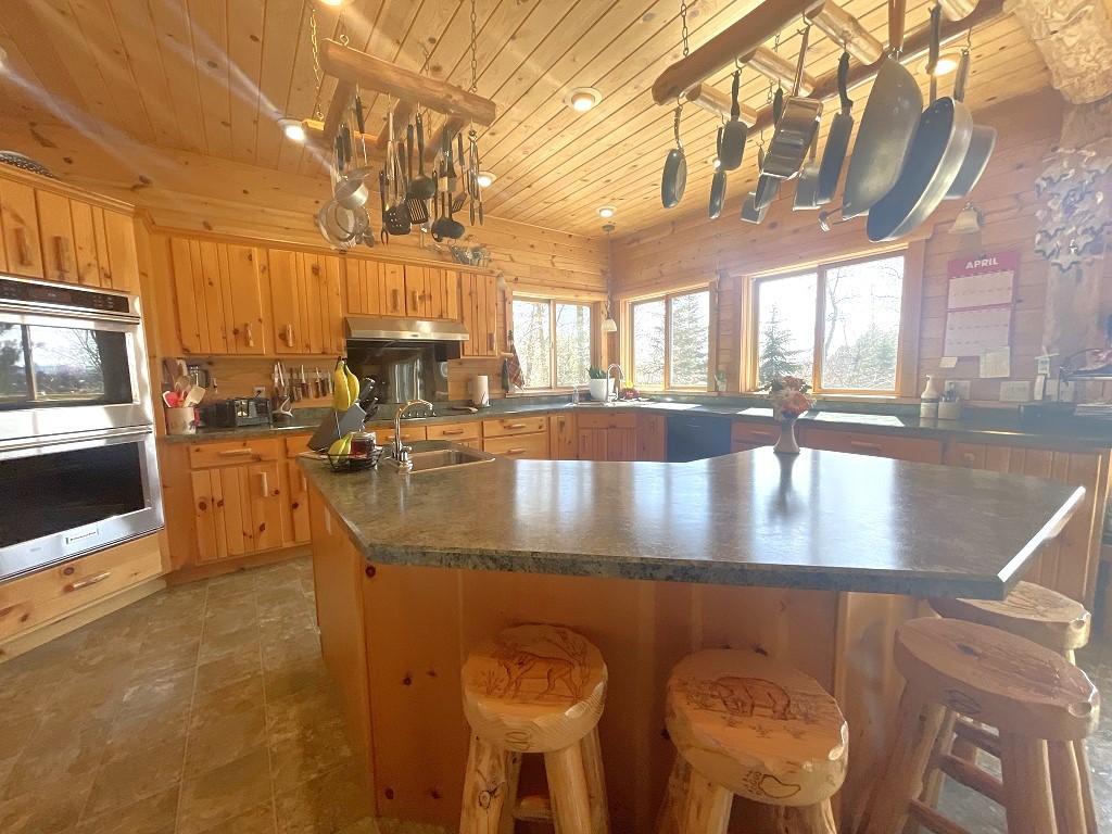 2005 single family home for sale at 17999 Ivy Drive in Park Rapids, MN — 3 bed, 3 bath (photo 14 of 69)