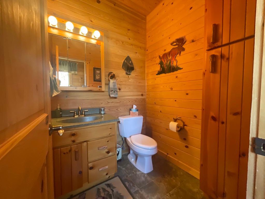 2005 single family home for sale at 17999 Ivy Drive in Park Rapids, MN — 3 bed, 3 bath (photo 20 of 69)