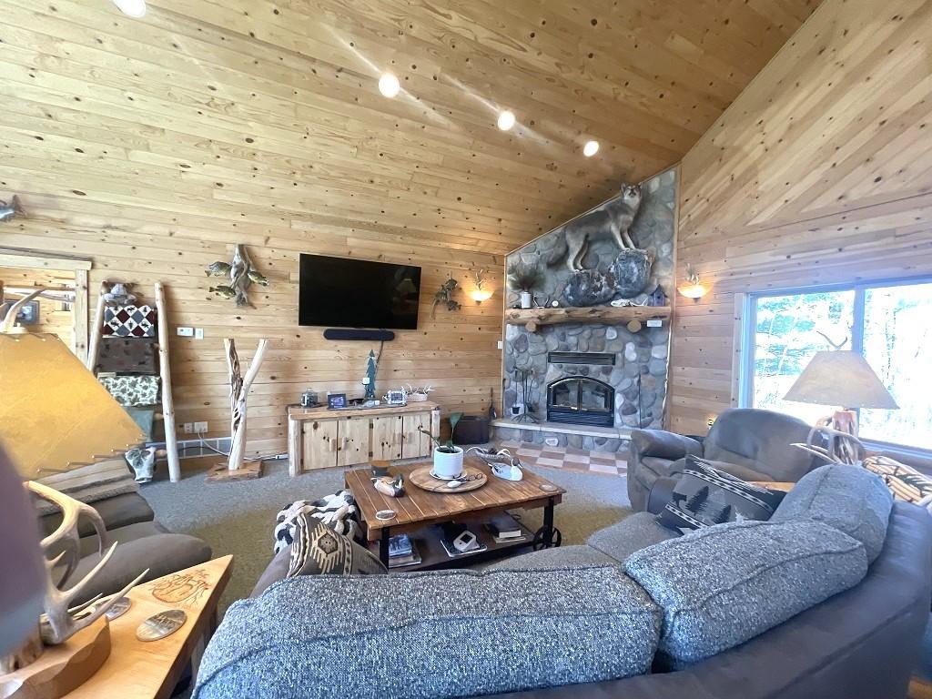 2005 single family home for sale at 17999 Ivy Drive in Park Rapids, MN — 3 bed, 3 bath (photo 4 of 69)