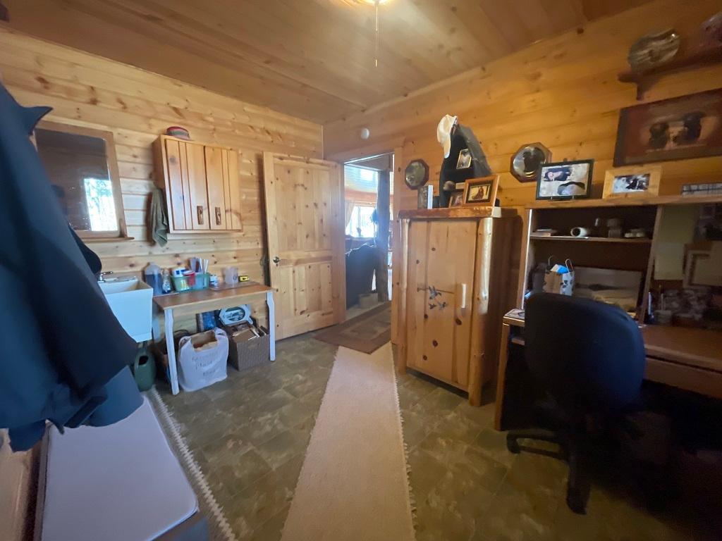 2005 single family home for sale at 17999 Ivy Drive in Park Rapids, MN — 3 bed, 3 bath (photo 40 of 69)