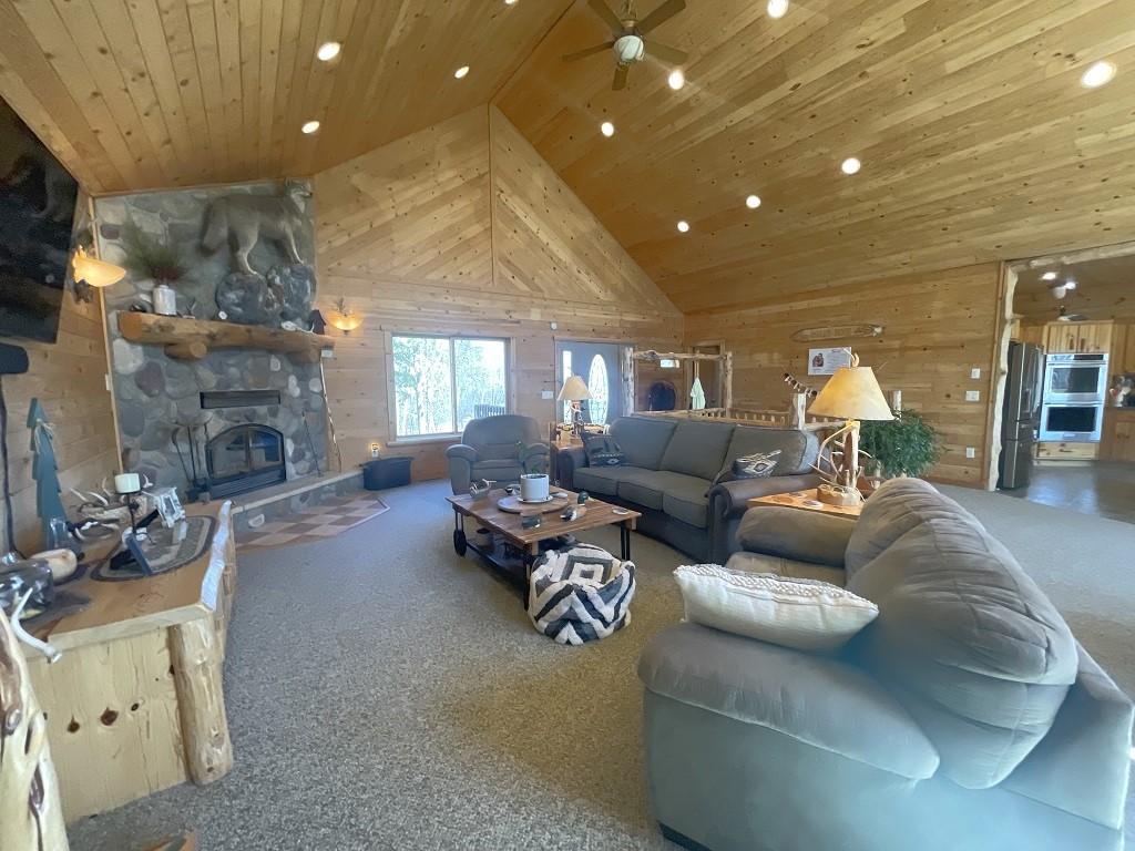 2005 single family home for sale at 17999 Ivy Drive in Park Rapids, MN — 3 bed, 3 bath (photo 5 of 69)