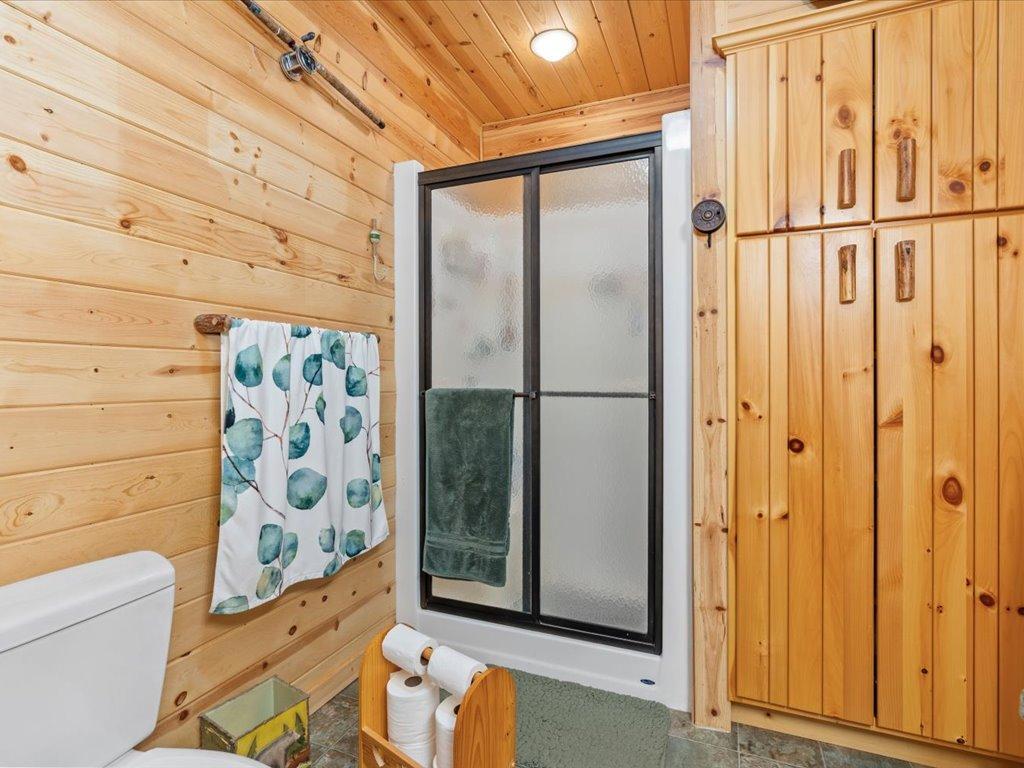 2005 single family home for sale at 17999 Ivy Drive in Park Rapids, MN — 3 bed, 3 bath (photo 30 of 63)