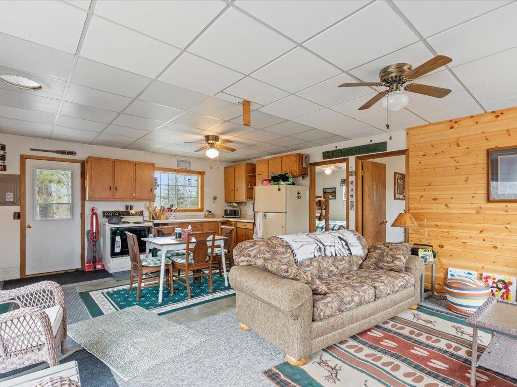 2005 single family home for sale at 17999 Ivy Drive in Park Rapids, MN — 3 bed, 3 bath (photo 45 of 63)
