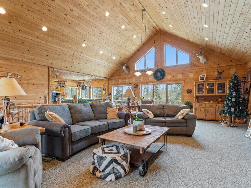 2005 single family home for sale at 17999 Ivy Drive in Park Rapids, MN — 3 bed, 3 bath (photo 10 of 63)