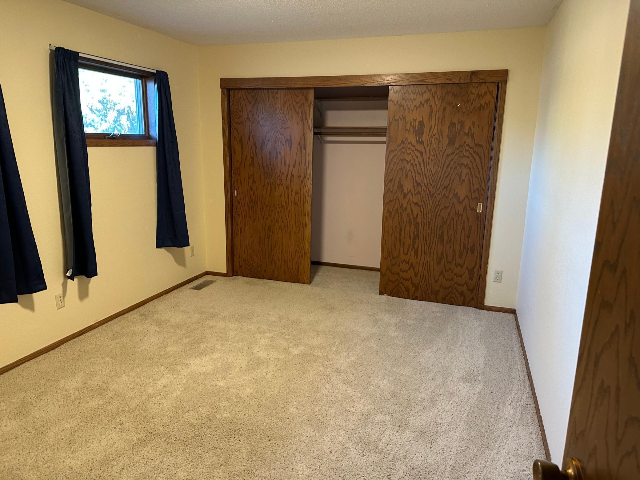 1978 single family home for sale at 1411 2nd Street in Waubun, MN — 1 bed, 1 bath (photo 7 of 12)