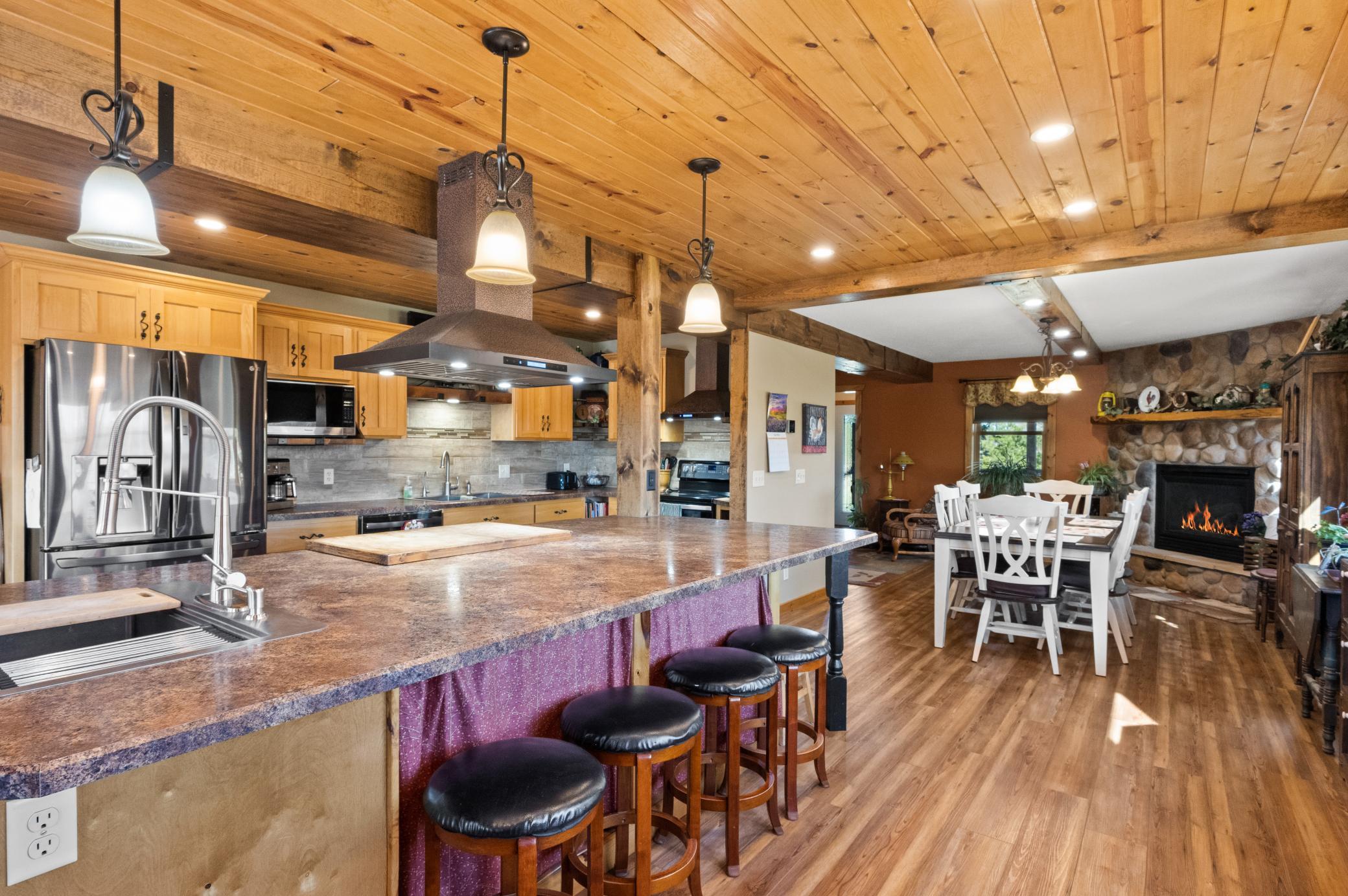 2001 single family home for sale at 4680 Cotton Tail Lane NW in Alexandria, MN — 5 bed, 4 bath (photo 29 of 124)