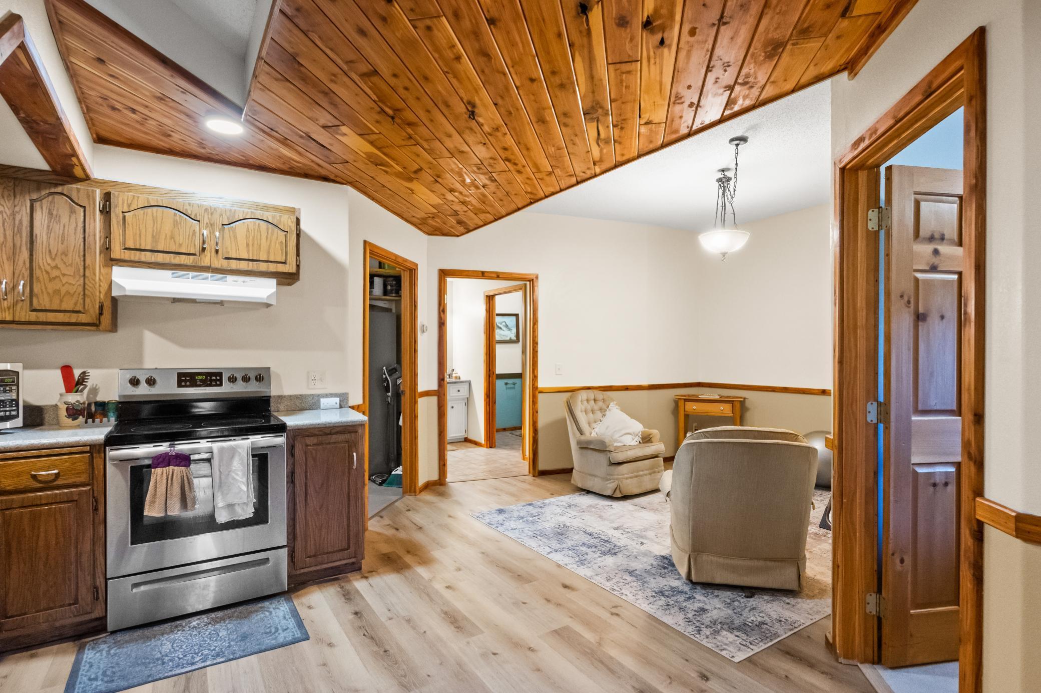 2001 single family home for sale at 4680 Cotton Tail Lane NW in Alexandria, MN — 5 bed, 4 bath (photo 41 of 124)