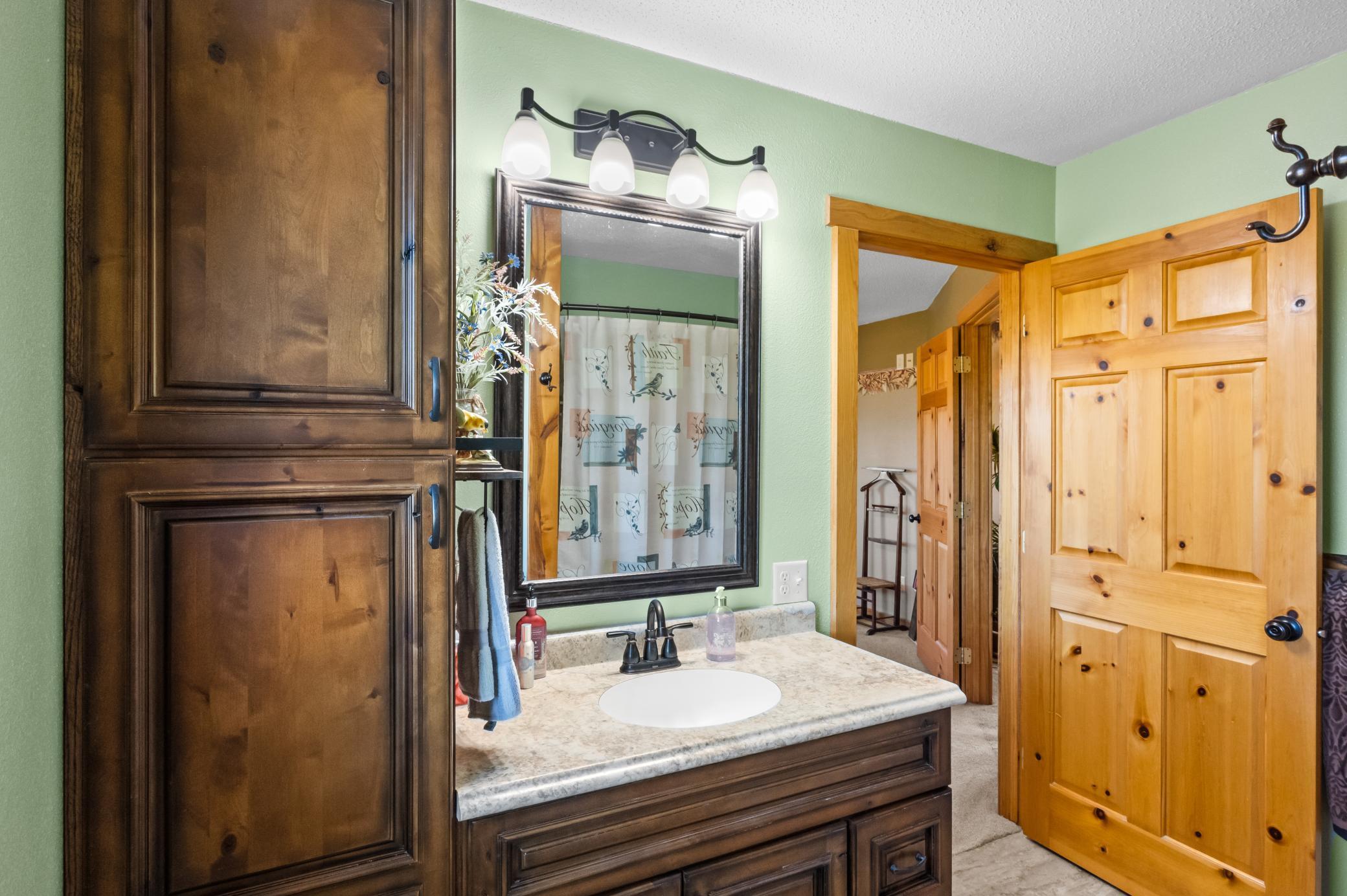 2001 single family home for sale at 4680 Cotton Tail Lane NW in Alexandria, MN — 5 bed, 4 bath (photo 74 of 124)