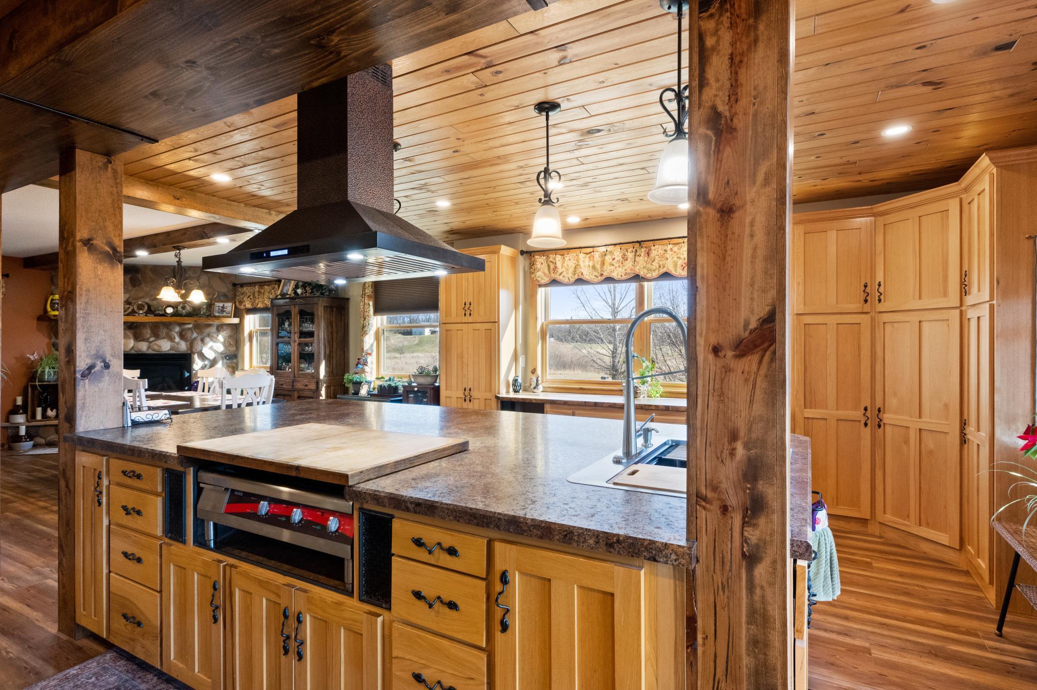 2001 single family home for sale at 4680 Cotton Tail Lane NW in Alexandria, MN — 5 bed, 4 bath (photo 9 of 124)