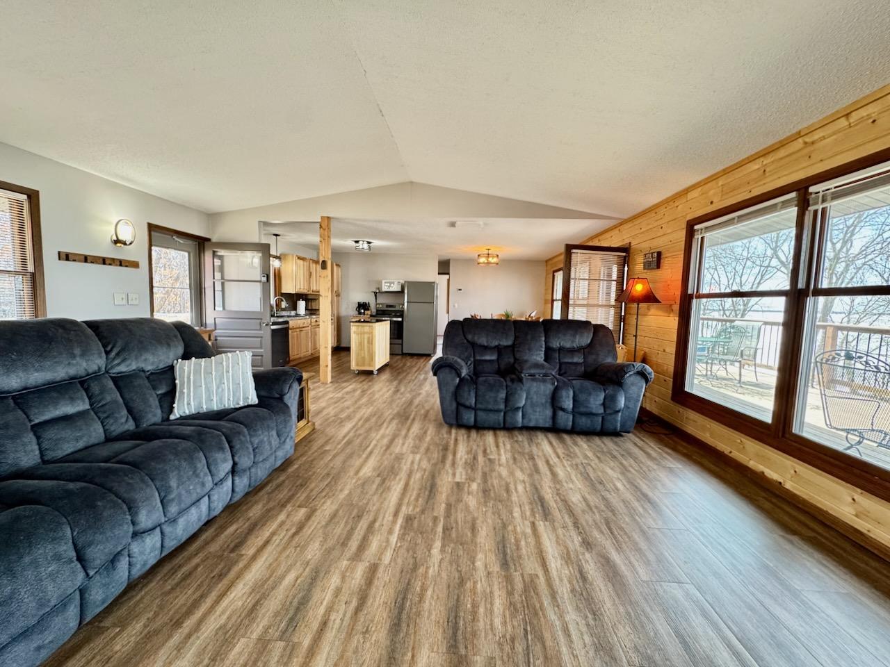 1971 single family home for sale at 28887 Hi Vista Drive in Battle Lake, MN — 4 bed, 2 bath (photo 13 of 57)
