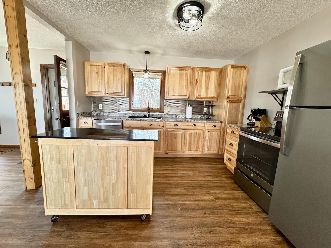 1971 single family home for sale at 28887 Hi Vista Drive in Battle Lake, MN — 4 bed, 2 bath (photo 19 of 57)