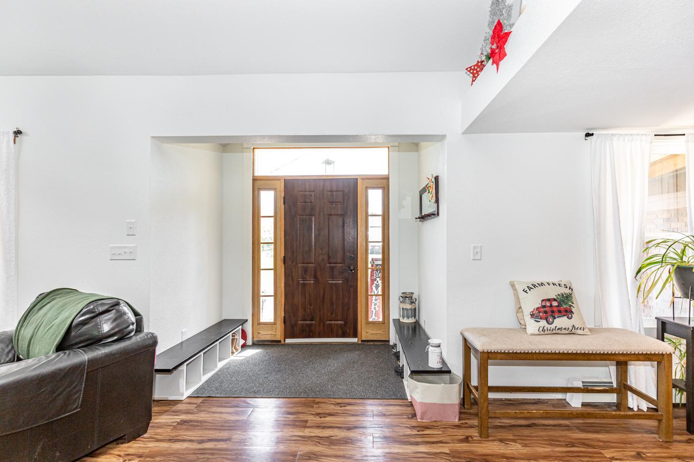 1986 single family home for sale at 13520 W Lake Sallie Drive in Detroit Lakes, MN — 4 bed, 3 bath (photo 11 of 32)