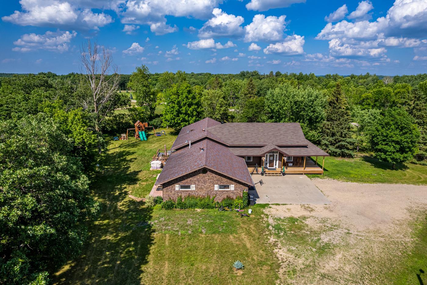 1986 single family home for sale at 13520 W Lake Sallie Drive in Detroit Lakes, MN — 4 bed, 3 bath (photo 29 of 32)