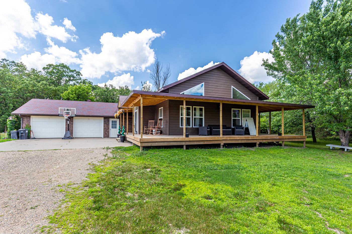 1986 single family home for sale at 13520 W Lake Sallie Drive in Detroit Lakes, MN — 4 bed, 3 bath (photo 31 of 32)