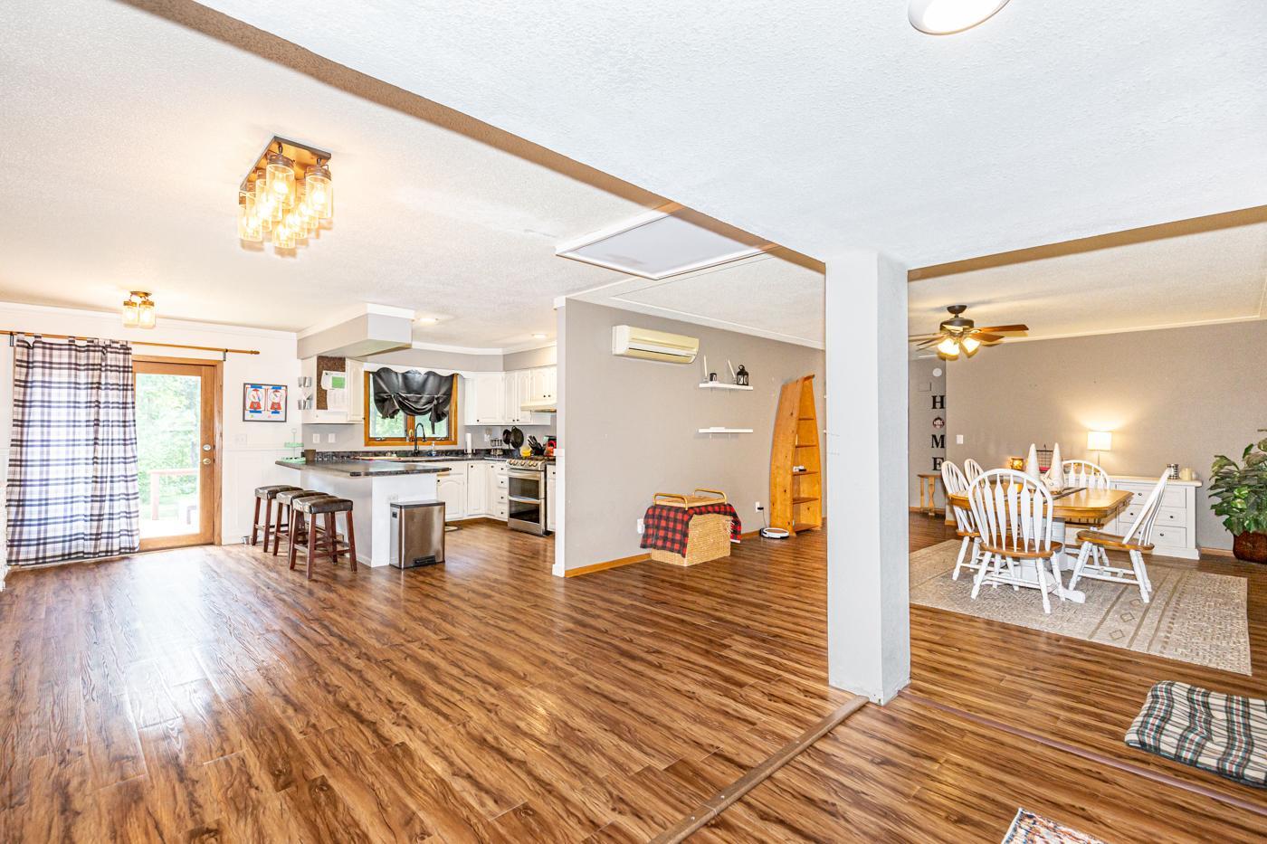 1986 single family home for sale at 13520 W Lake Sallie Drive in Detroit Lakes, MN — 4 bed, 3 bath (photo 7 of 32)