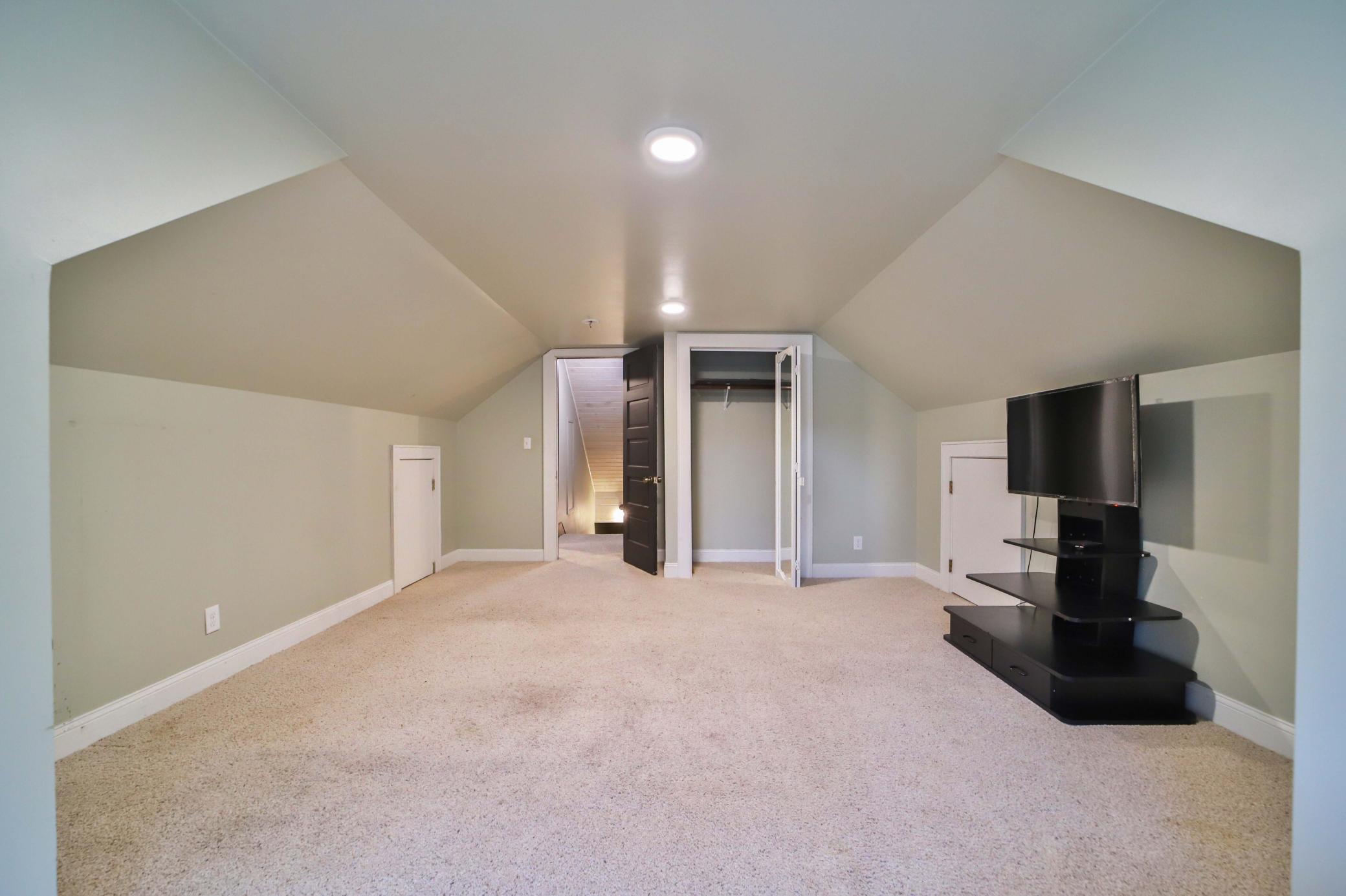 1918 single family home for sale at 815 Rosewood Street in Brainerd, MN — 4 bed, 2 bath (photo 24 of 35)