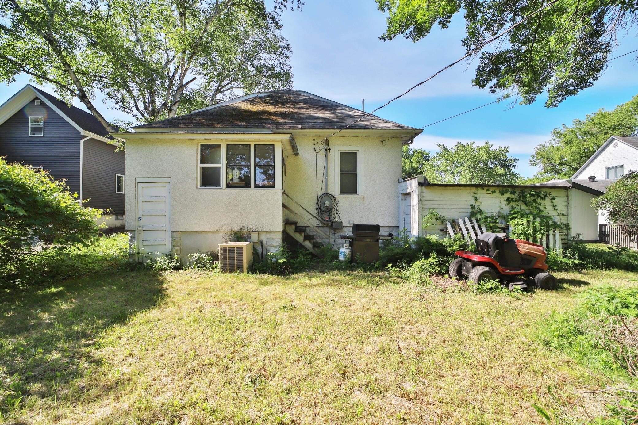 1918 single family home for sale at 815 Rosewood Street in Brainerd, MN — 4 bed, 2 bath (photo 34 of 35)