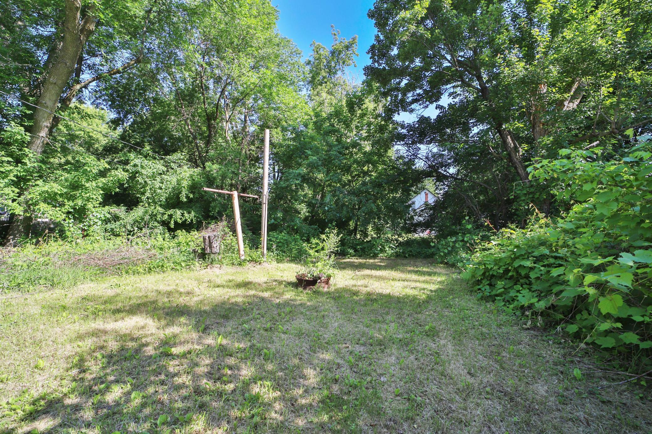 1918 single family home for sale at 815 Rosewood Street in Brainerd, MN — 4 bed, 2 bath (photo 35 of 35)