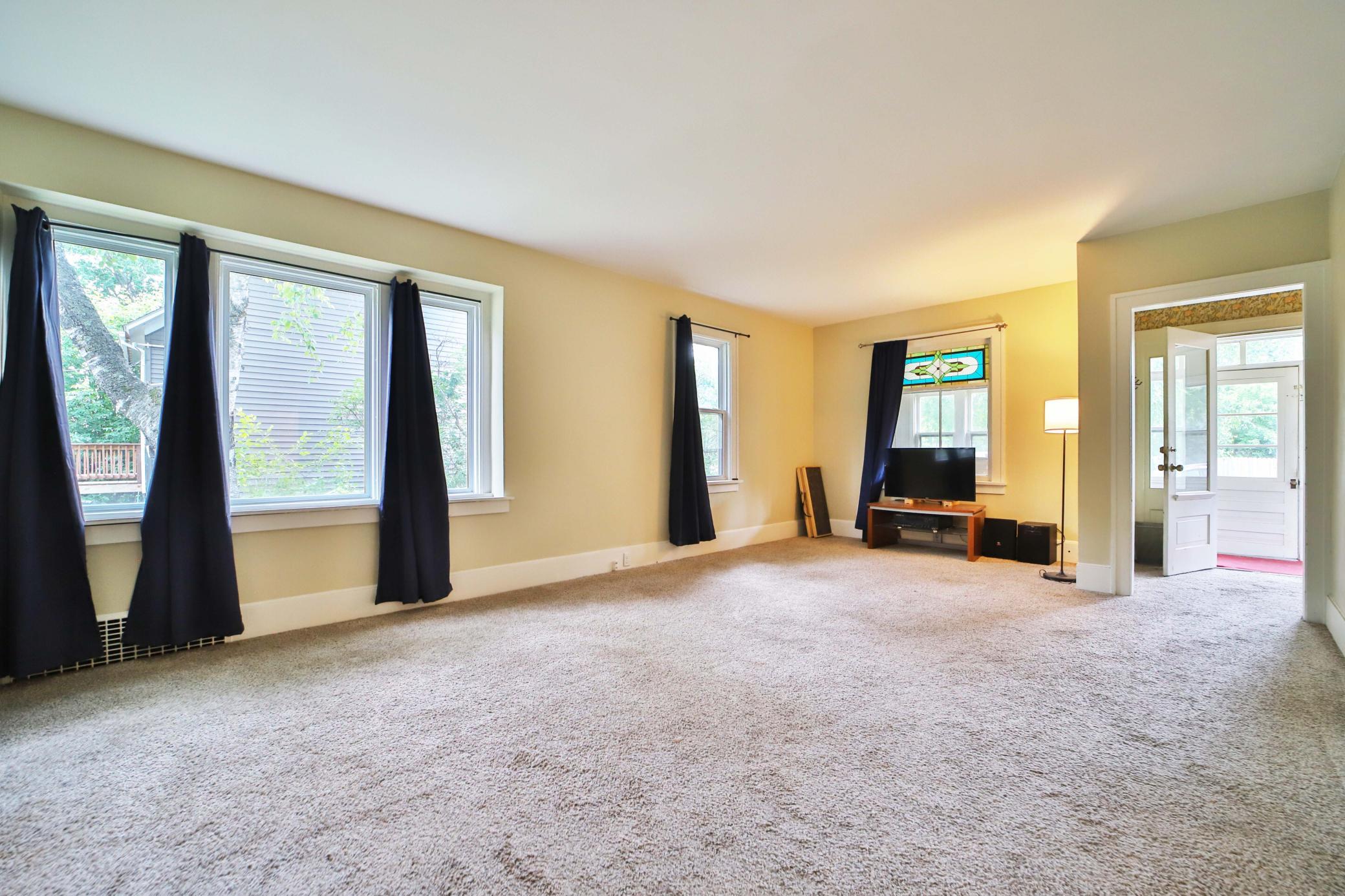 1918 single family home for sale at 815 Rosewood Street in Brainerd, MN — 4 bed, 2 bath (photo 9 of 35)