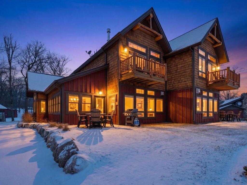 2022 townhouse for sale at Trapper's Landing #275 6916 Beach View Lane NW in Walker, MN — 3 bed, 3 bath (photo 2 of 45)
