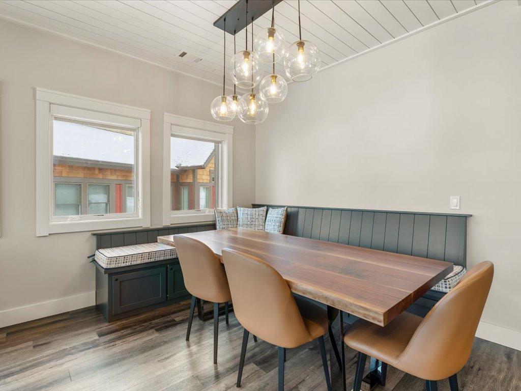 2022 townhouse for sale at Trapper's Landing #275 6916 Beach View Lane NW in Walker, MN — 3 bed, 3 bath (photo 13 of 45)