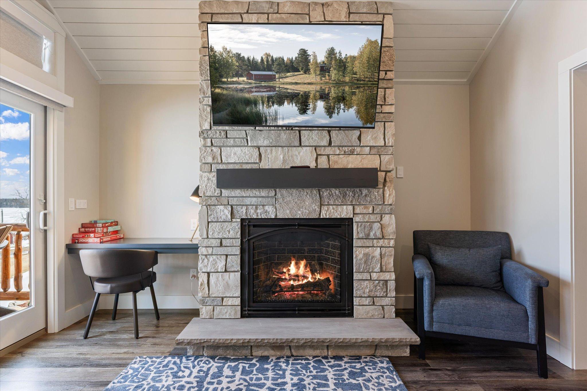 2022 townhouse for sale at Trapper's Landing #275 6916 Beach View Lane NW in Walker, MN — 3 bed, 3 bath (photo 30 of 45)