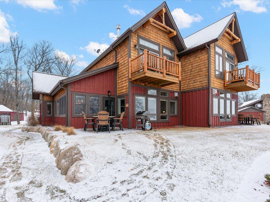 2022 townhouse for sale at Trapper's Landing #275 6916 Beach View Lane NW in Walker, MN — 3 bed, 3 bath (photo 36 of 45)