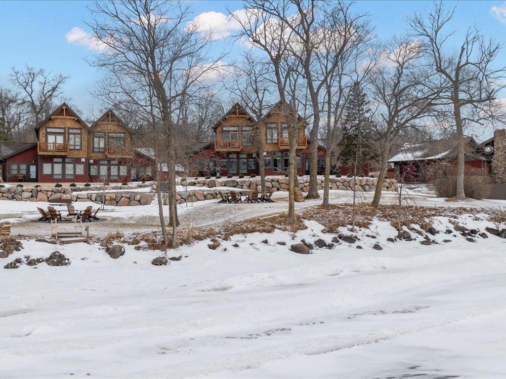 2022 townhouse for sale at Trapper's Landing #275 6916 Beach View Lane NW in Walker, MN — 3 bed, 3 bath (photo 41 of 45)