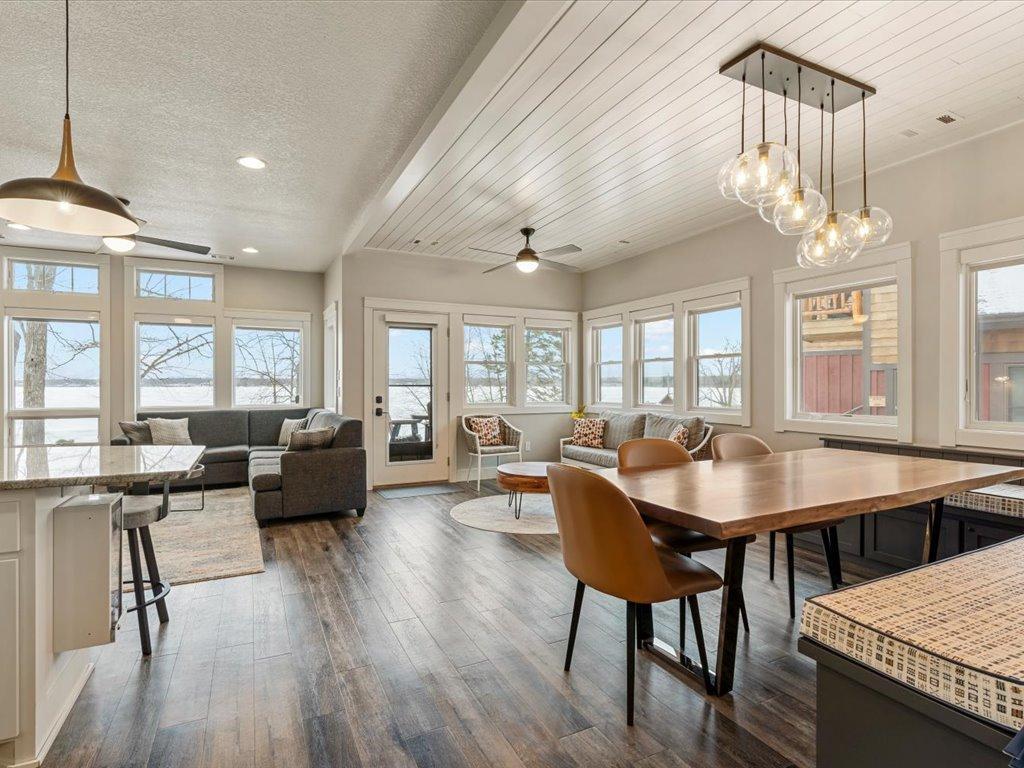2022 townhouse for sale at Trapper's Landing #275 6916 Beach View Lane NW in Walker, MN — 3 bed, 3 bath (photo 7 of 45)