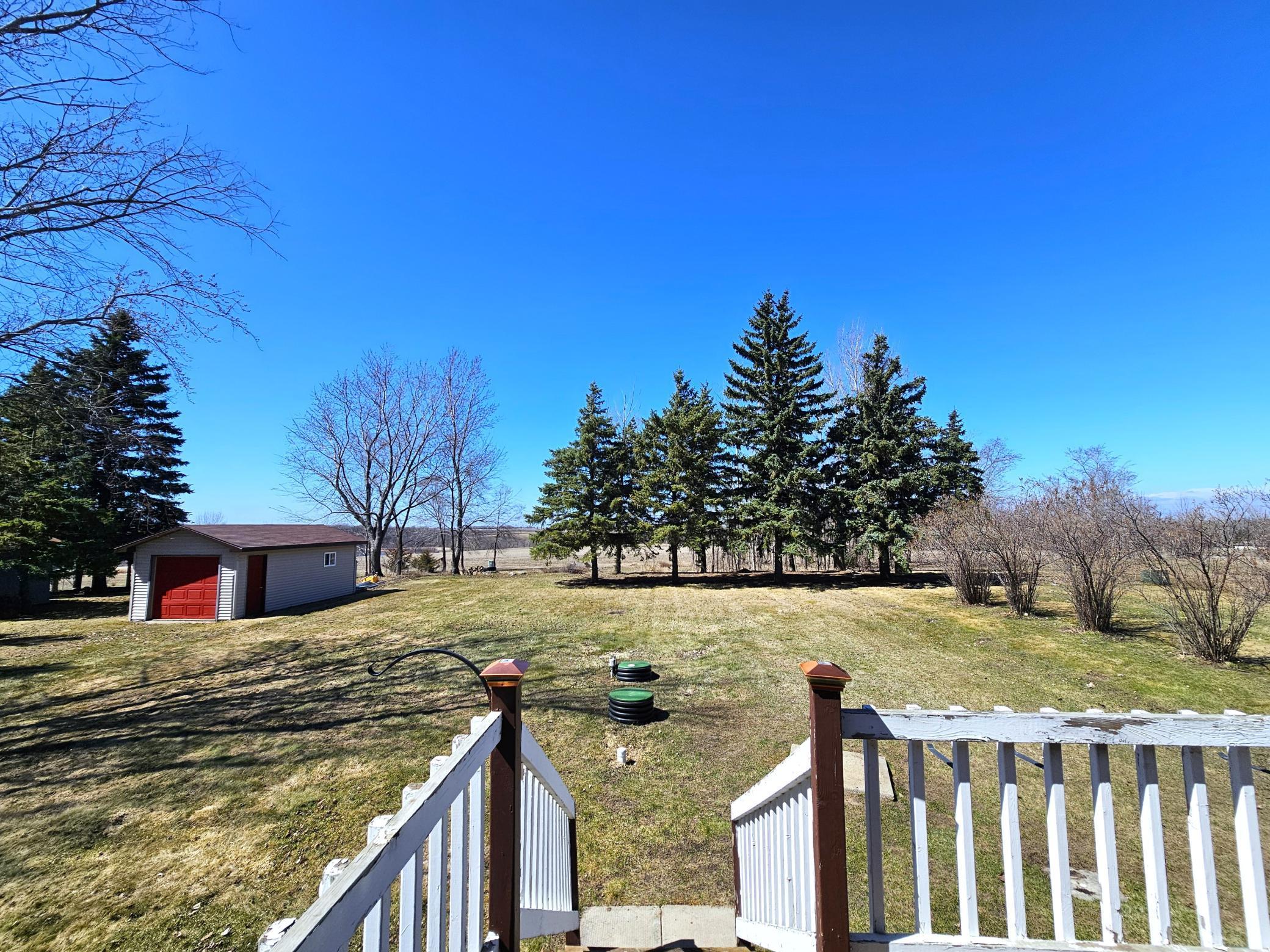 1977 single family home for sale at 17132 River Oaks Boulevard in Fergus Falls, MN — 3 bed, 3 bath (photo 11 of 56)