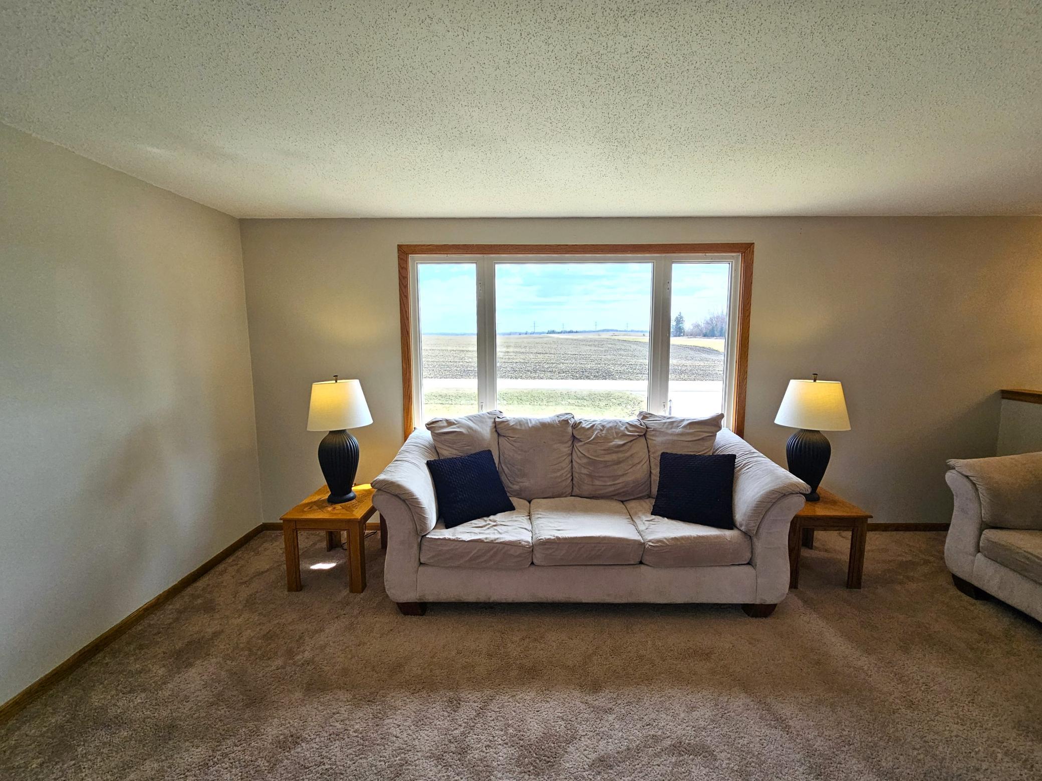 1977 single family home for sale at 17132 River Oaks Boulevard in Fergus Falls, MN — 3 bed, 3 bath (photo 17 of 56)