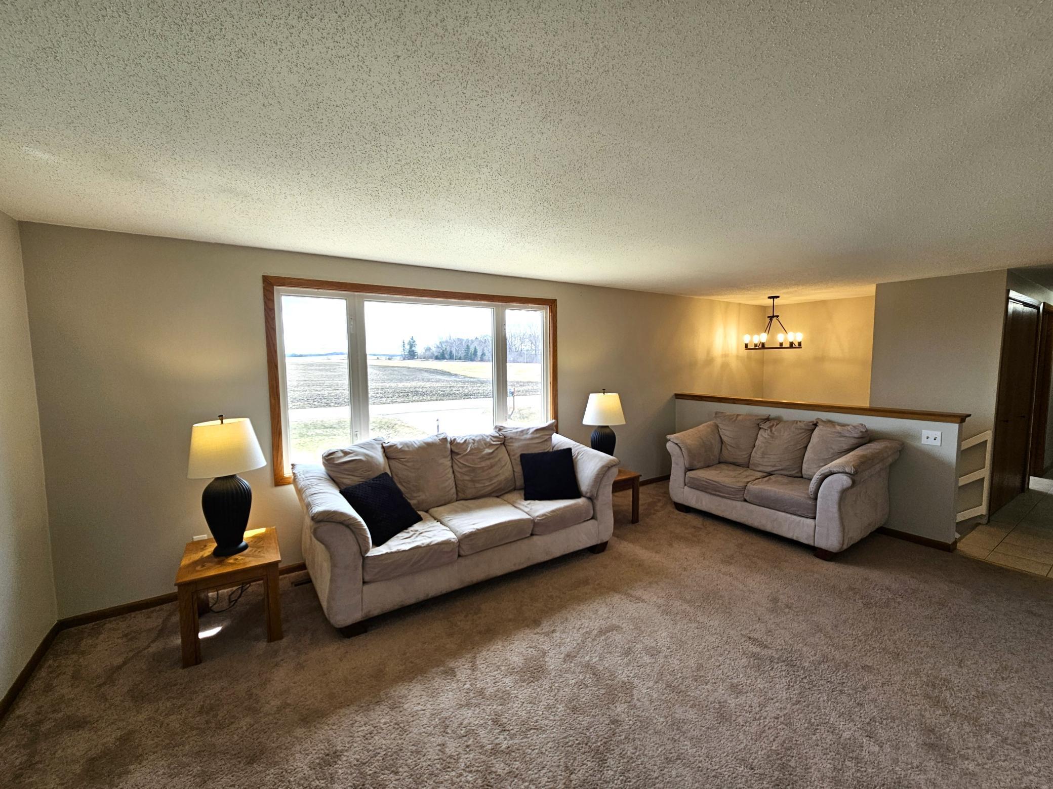 1977 single family home for sale at 17132 River Oaks Boulevard in Fergus Falls, MN — 3 bed, 3 bath (photo 18 of 56)
