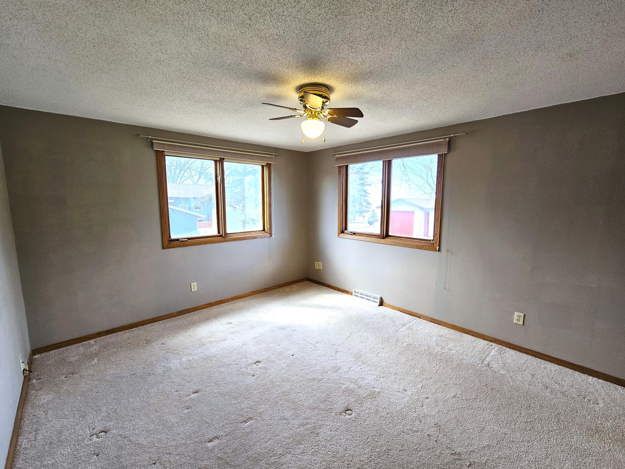 1977 single family home for sale at 17132 River Oaks Boulevard in Fergus Falls, MN — 3 bed, 3 bath (photo 26 of 56)