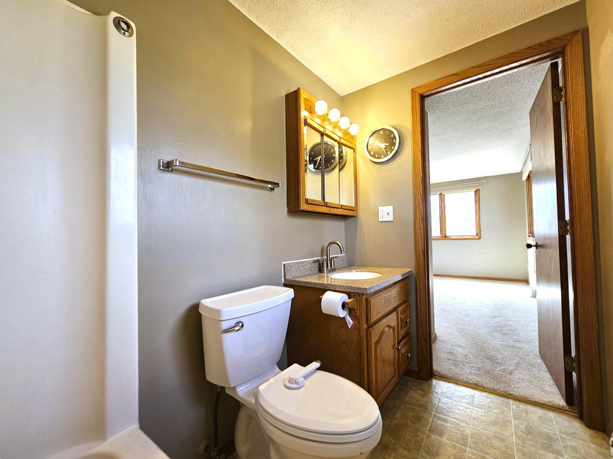 1977 single family home for sale at 17132 River Oaks Boulevard in Fergus Falls, MN — 3 bed, 3 bath (photo 29 of 56)