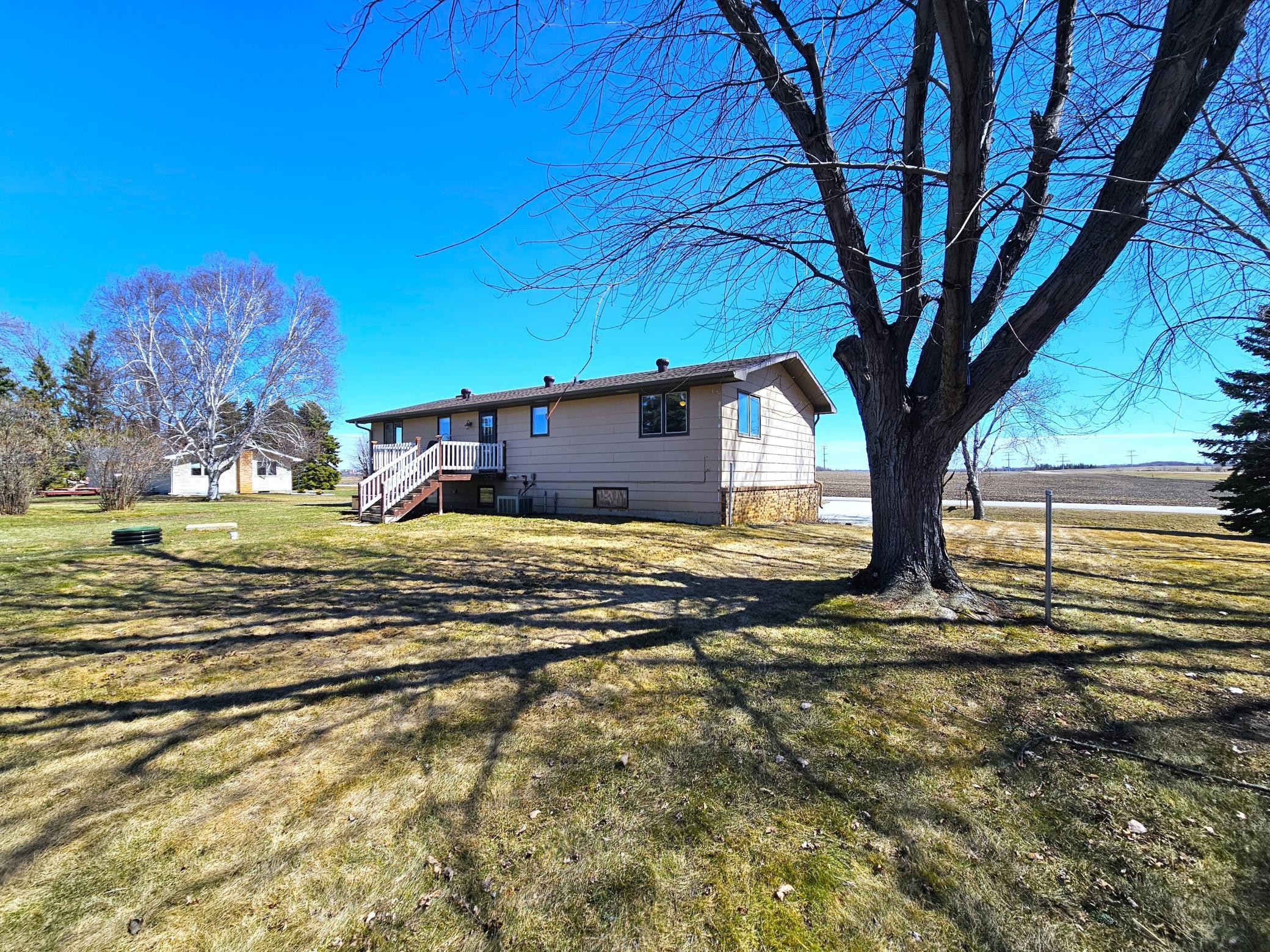 1977 single family home for sale at 17132 River Oaks Boulevard in Fergus Falls, MN — 3 bed, 3 bath (photo 47 of 56)
