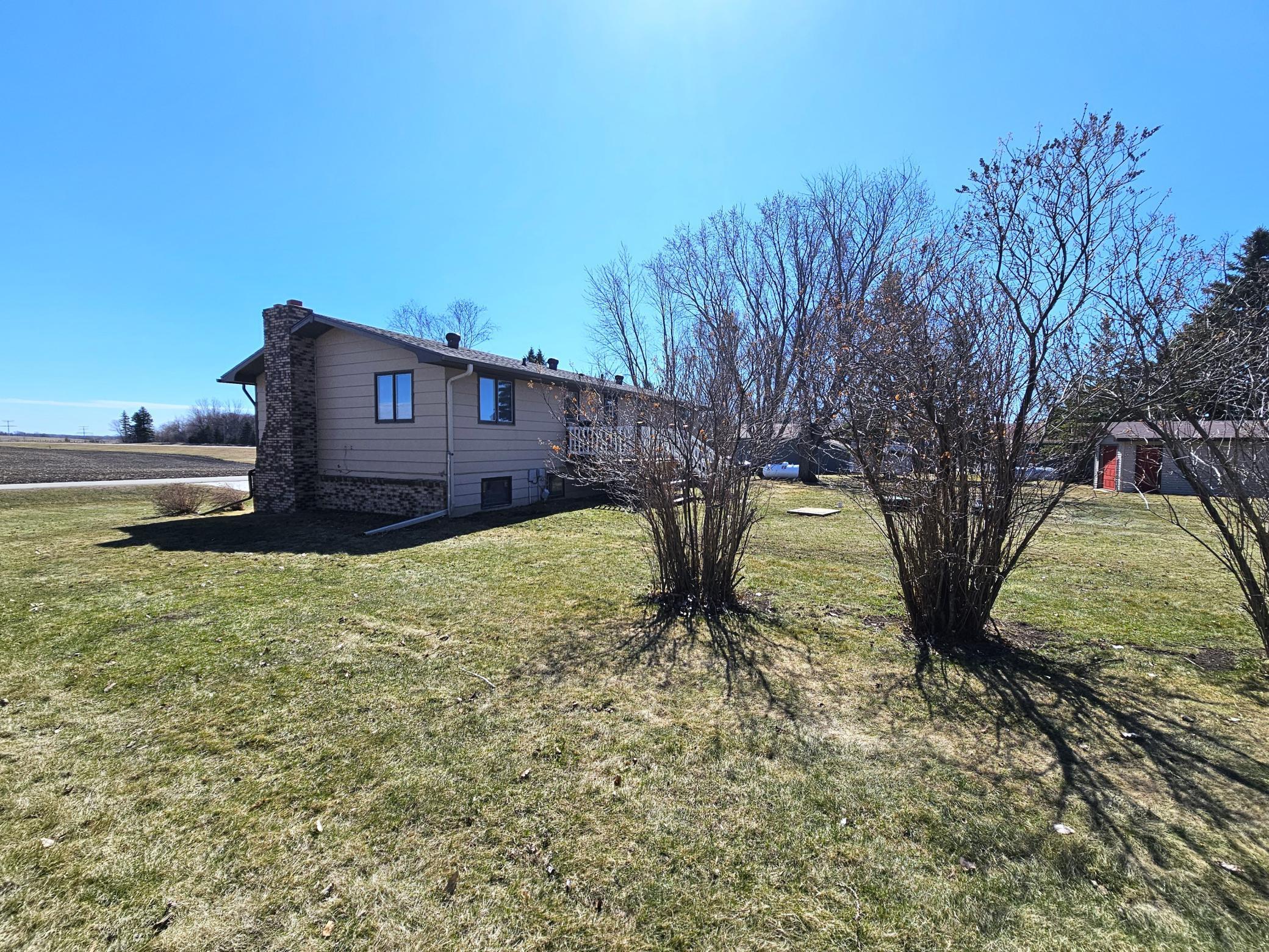 1977 single family home for sale at 17132 River Oaks Boulevard in Fergus Falls, MN — 3 bed, 3 bath (photo 49 of 56)