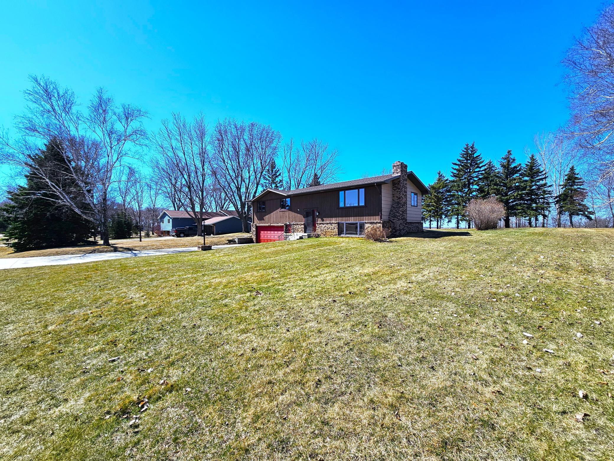 1977 single family home for sale at 17132 River Oaks Boulevard in Fergus Falls, MN — 3 bed, 3 bath (photo 55 of 56)