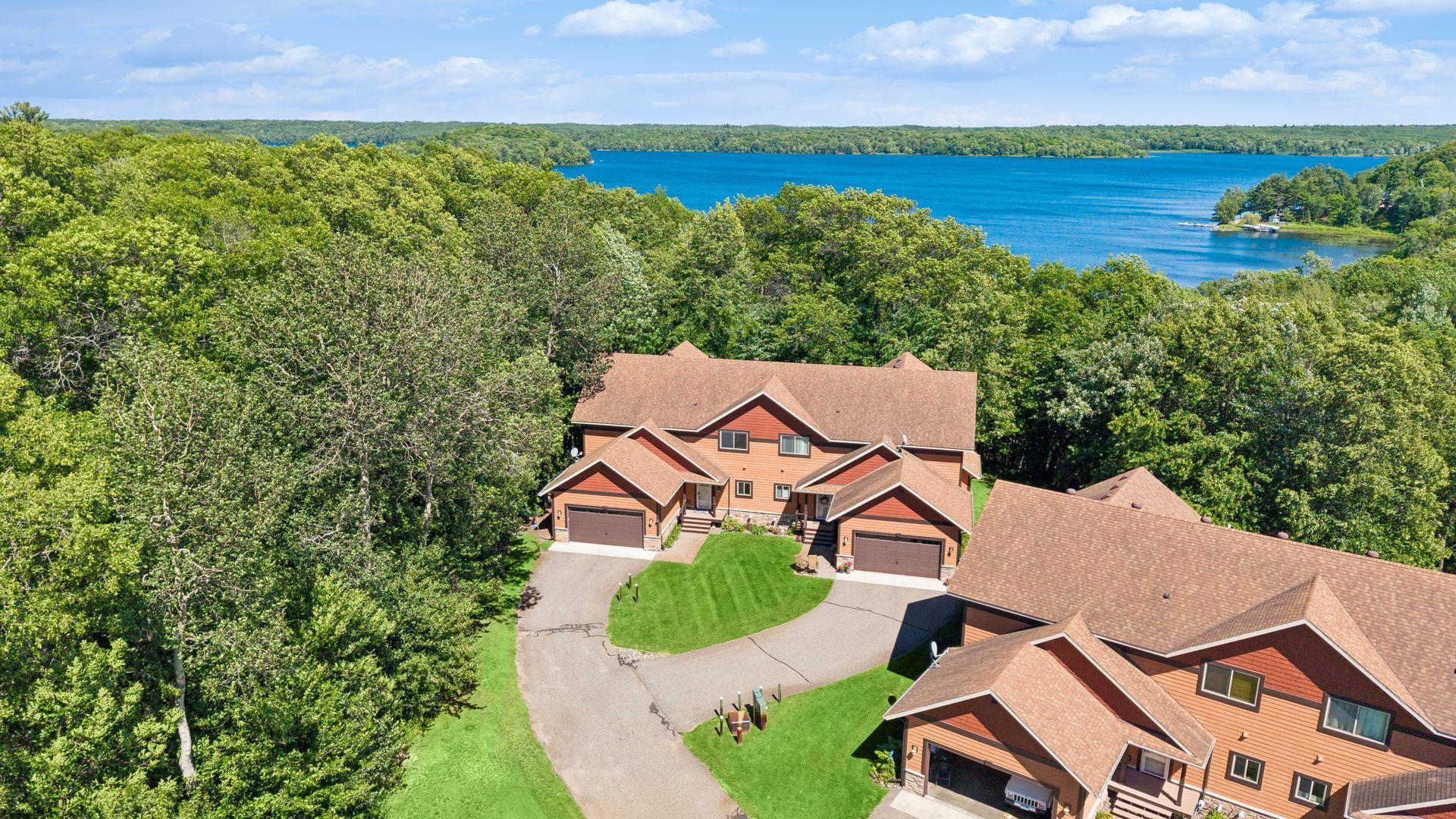 2006 townhouse for sale at 16498 Park Estates Drive in Brainerd, MN — 3 bed, 3 bath (photo 2 of 52)