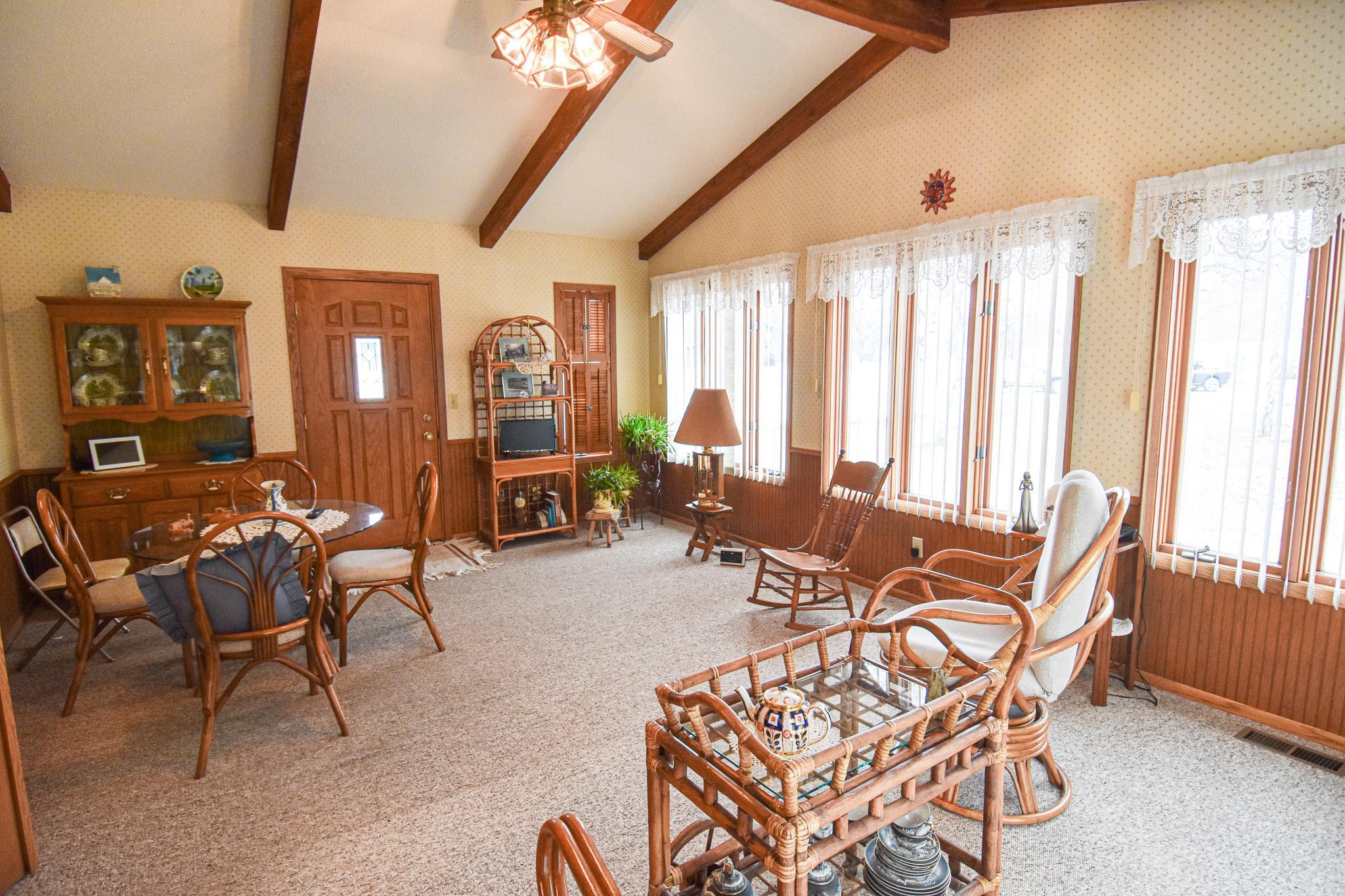 1968 single family home for sale at 610 Kneale Avenue S in Thief River Falls, MN — 3 bed, 2 bath (photo 18 of 50)