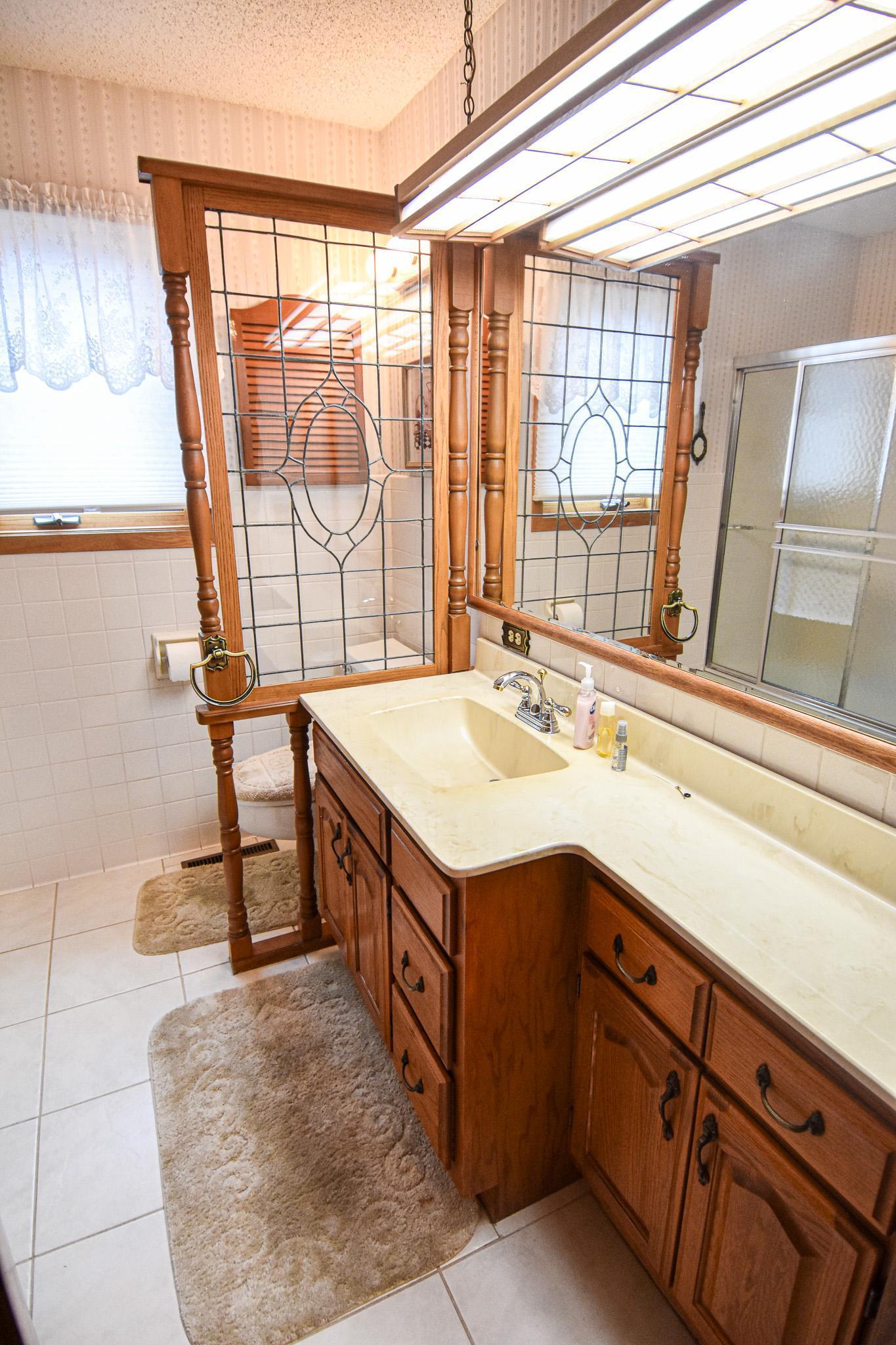 1968 single family home for sale at 610 Kneale Avenue S in Thief River Falls, MN — 3 bed, 2 bath (photo 22 of 50)