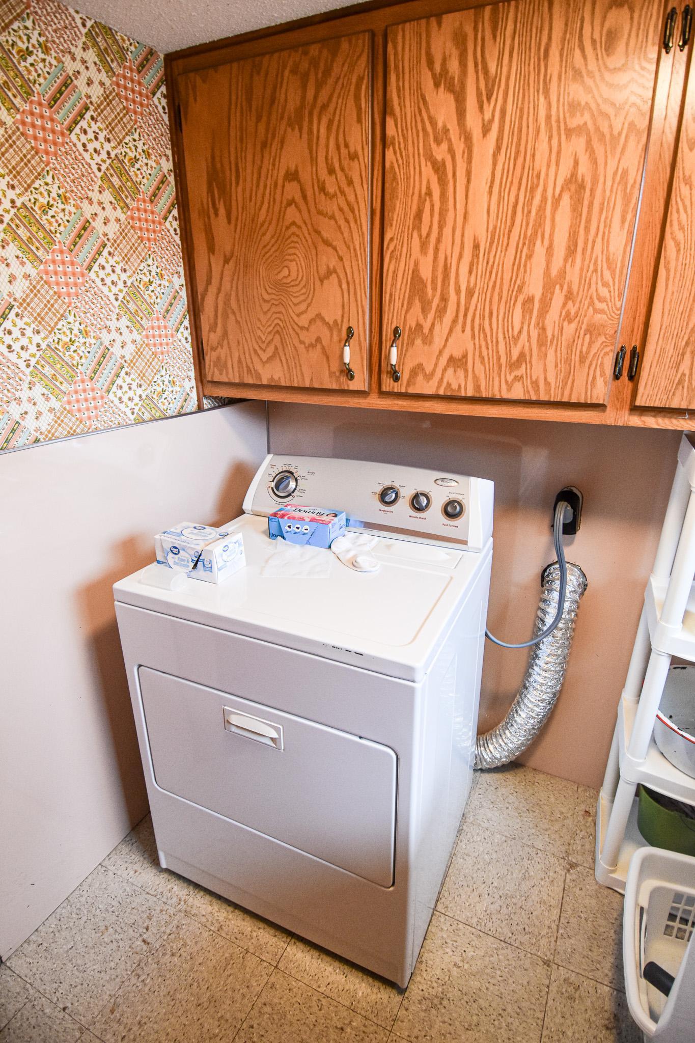 1968 single family home for sale at 610 Kneale Avenue S in Thief River Falls, MN — 3 bed, 2 bath (photo 31 of 50)