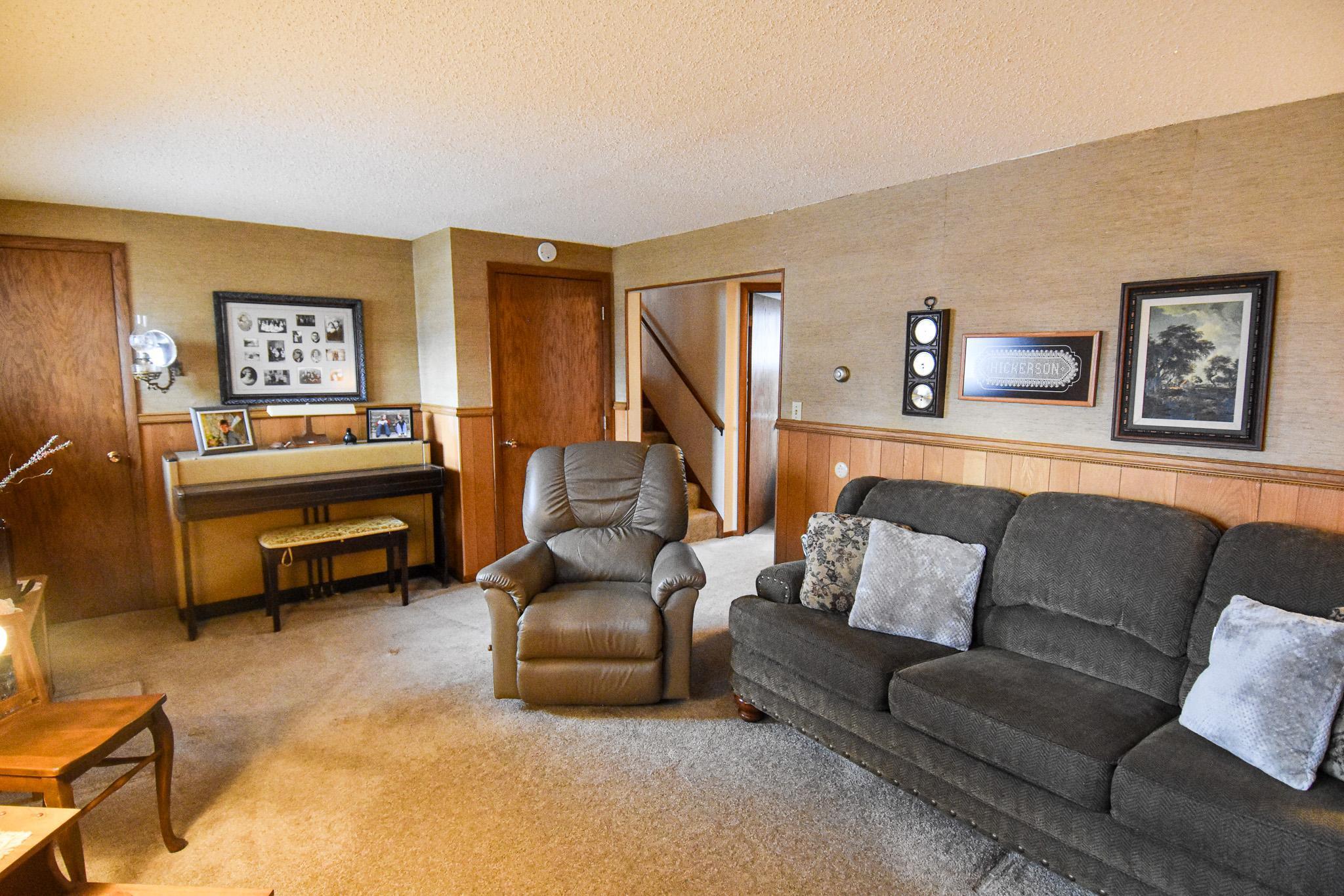 1968 single family home for sale at 610 Kneale Avenue S in Thief River Falls, MN — 3 bed, 2 bath (photo 37 of 50)