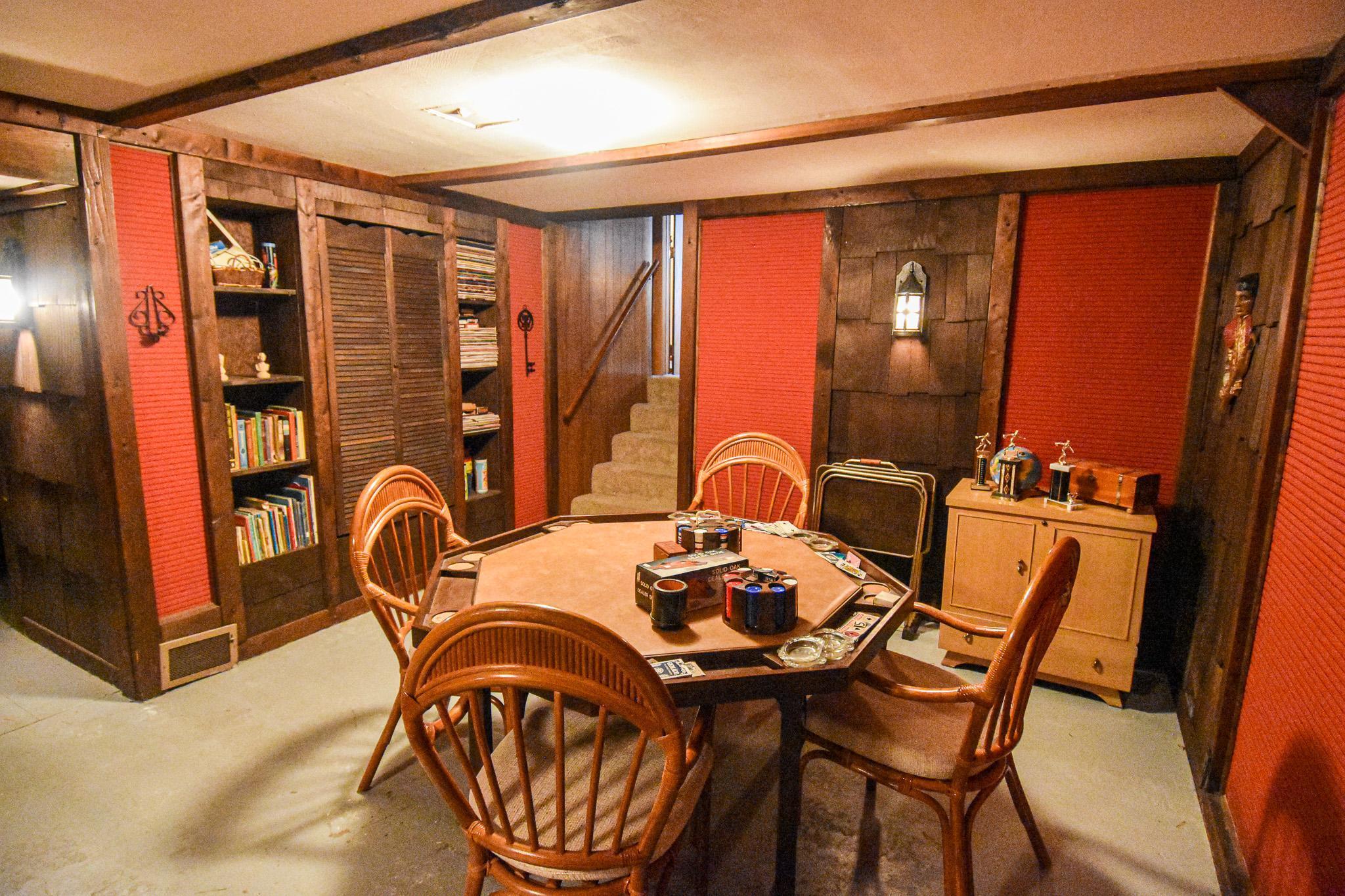 1968 single family home for sale at 610 Kneale Avenue S in Thief River Falls, MN — 3 bed, 2 bath (photo 40 of 50)