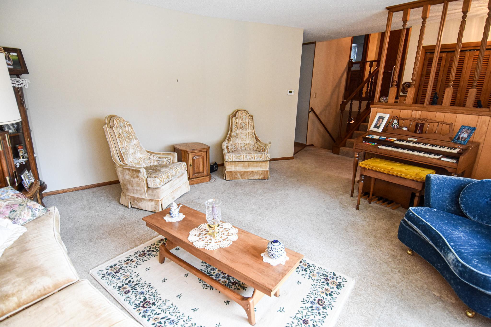 1968 single family home for sale at 610 Kneale Avenue S in Thief River Falls, MN — 3 bed, 2 bath (photo 5 of 50)