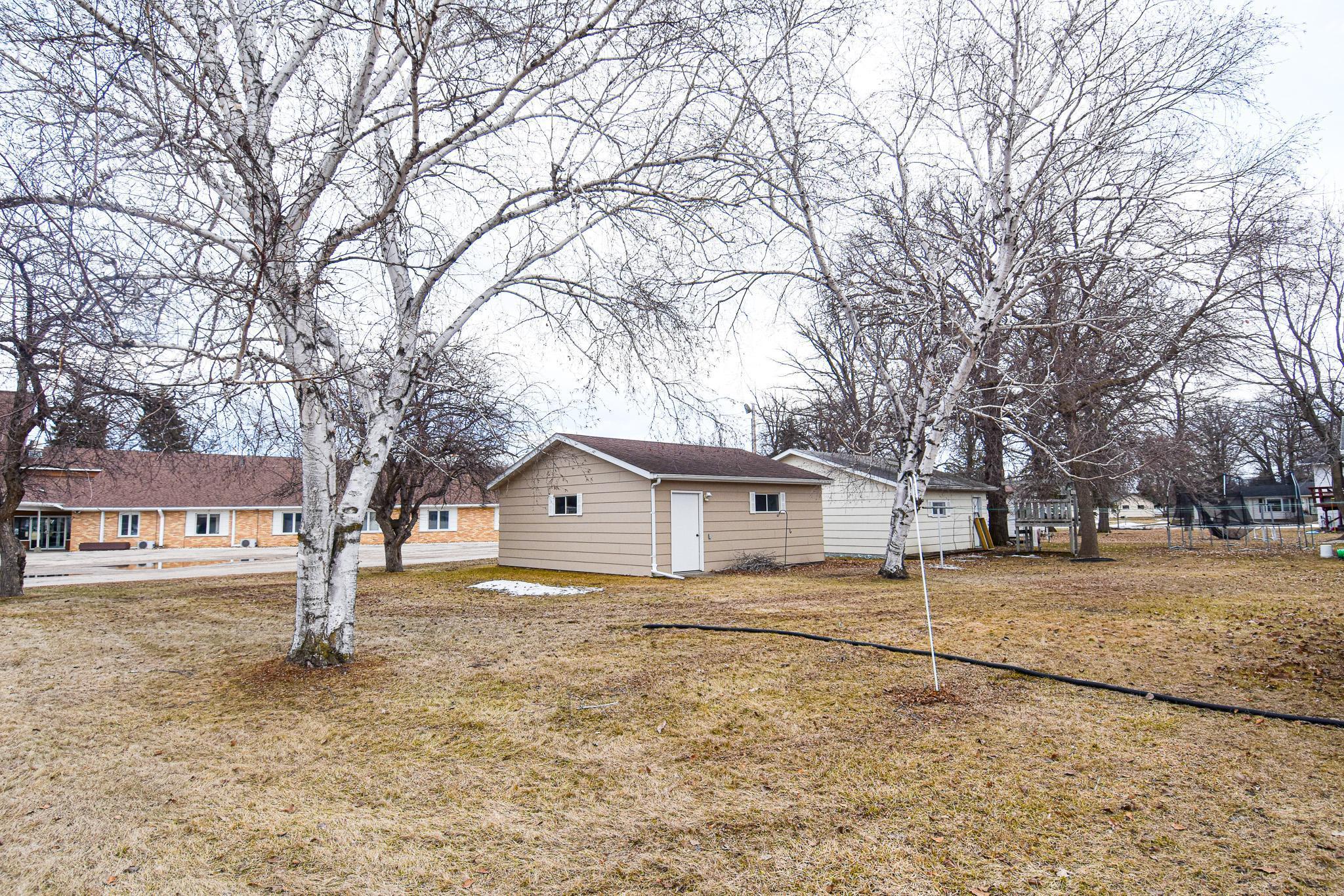 1968 single family home for sale at 610 Kneale Avenue S in Thief River Falls, MN — 3 bed, 2 bath (photo 50 of 50)