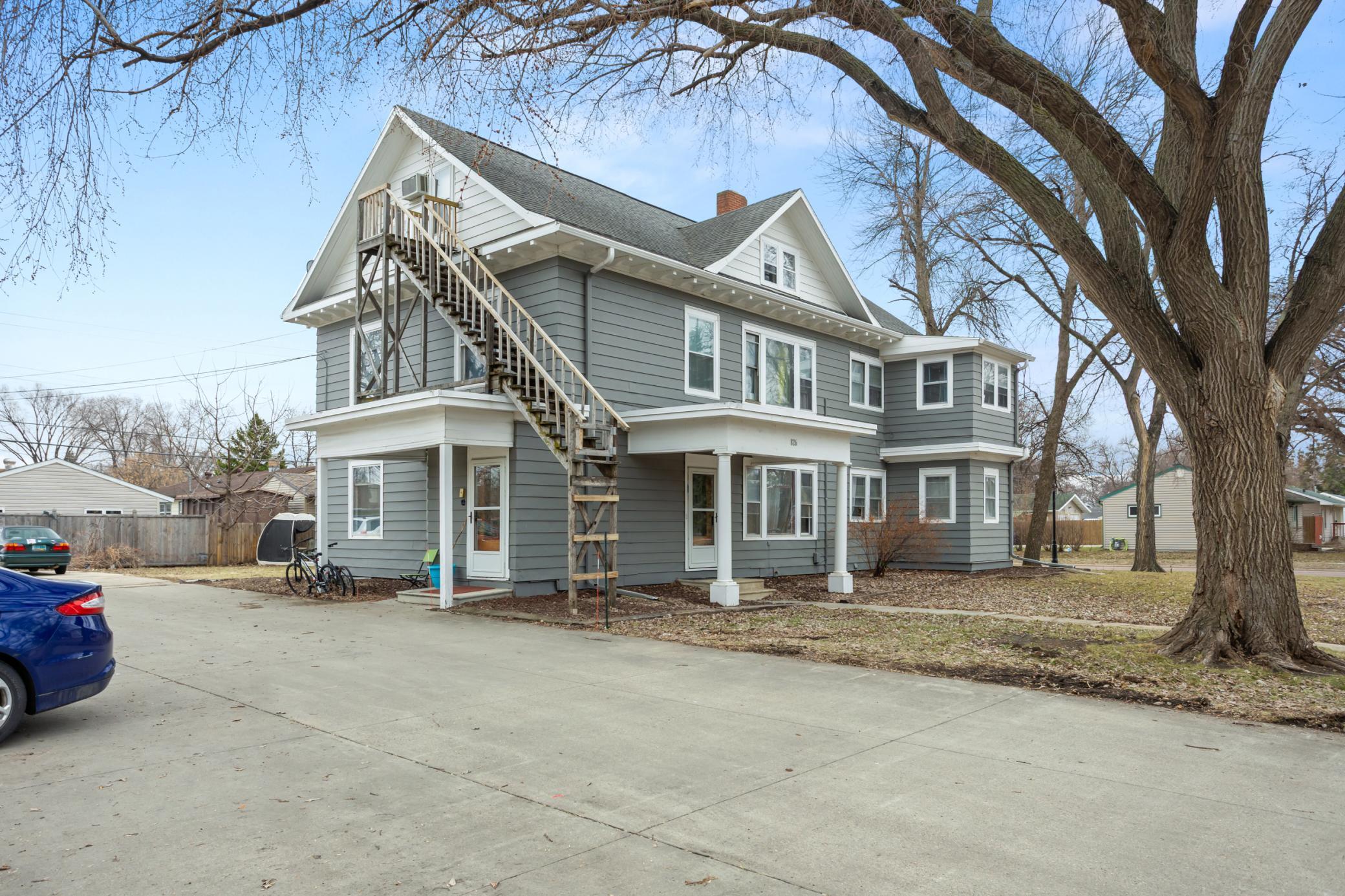 826 21st Street S, Fargo ND 58103 - Photo 2 of 15