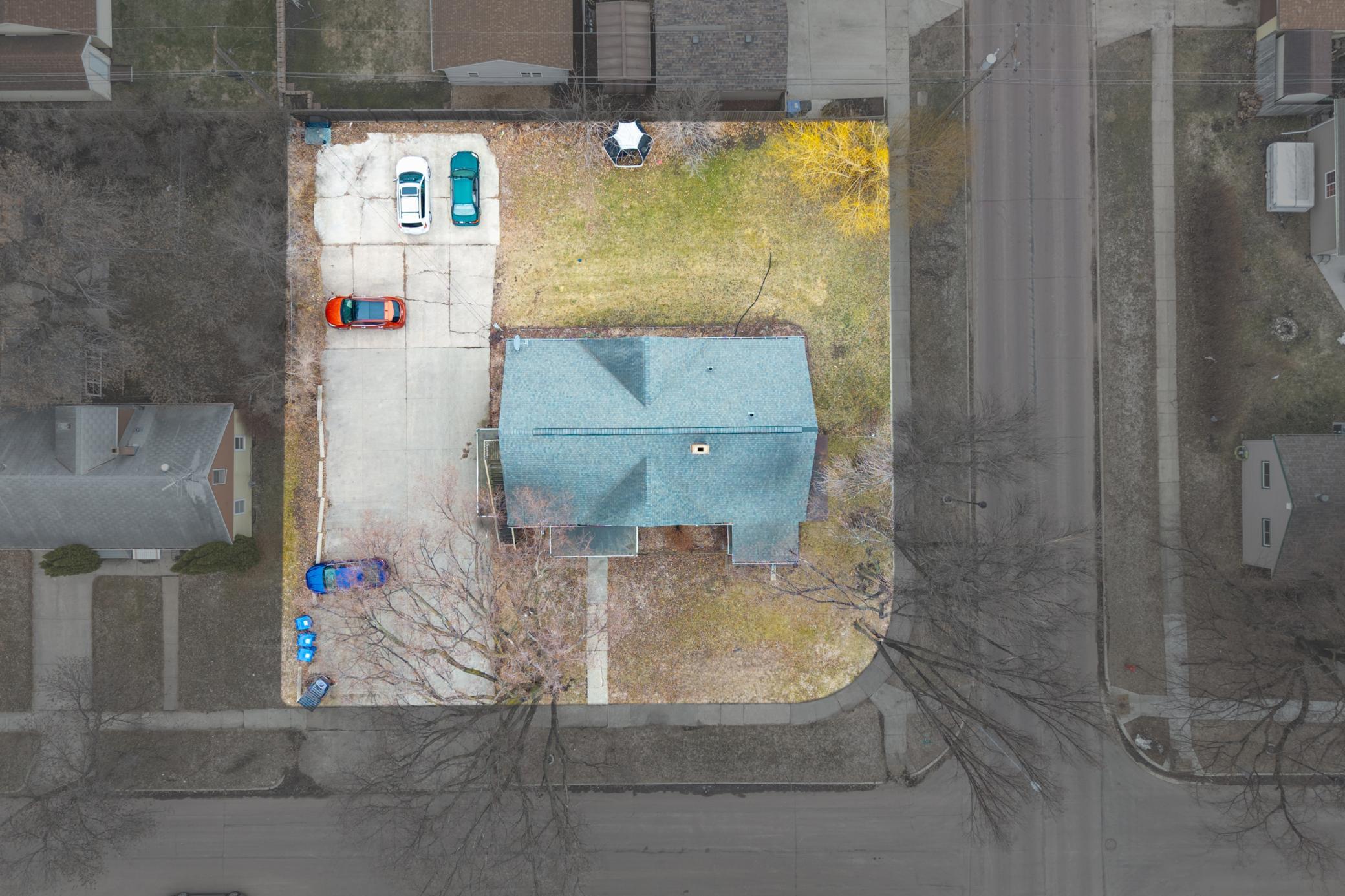 826 21st Street S, Fargo ND 58103 - Photo 11 of 15